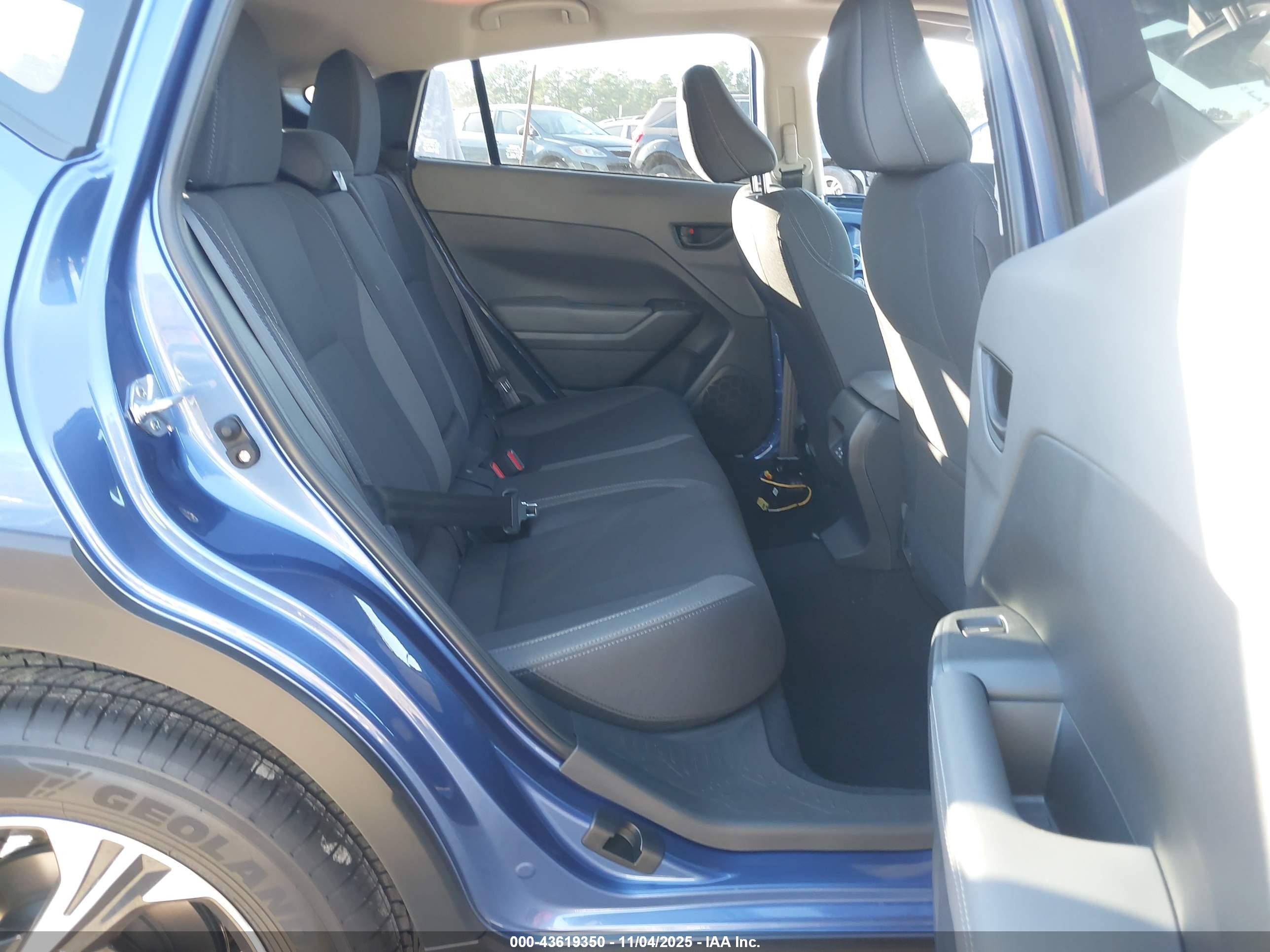 SUBARU CROSSTREK image 8