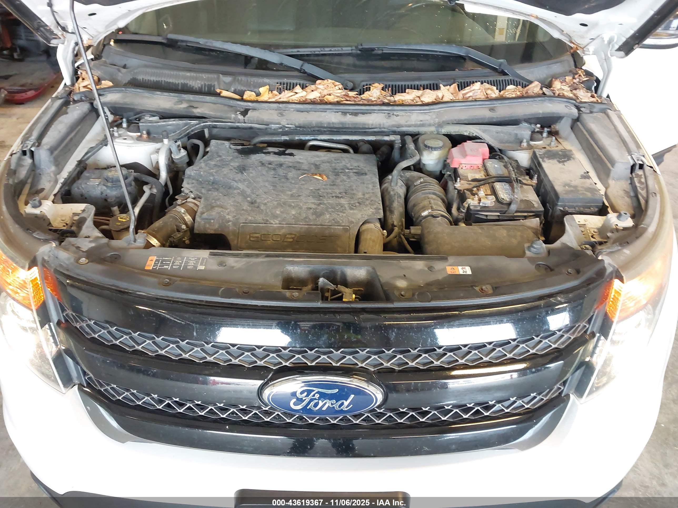 FORD EXPLORER image 10