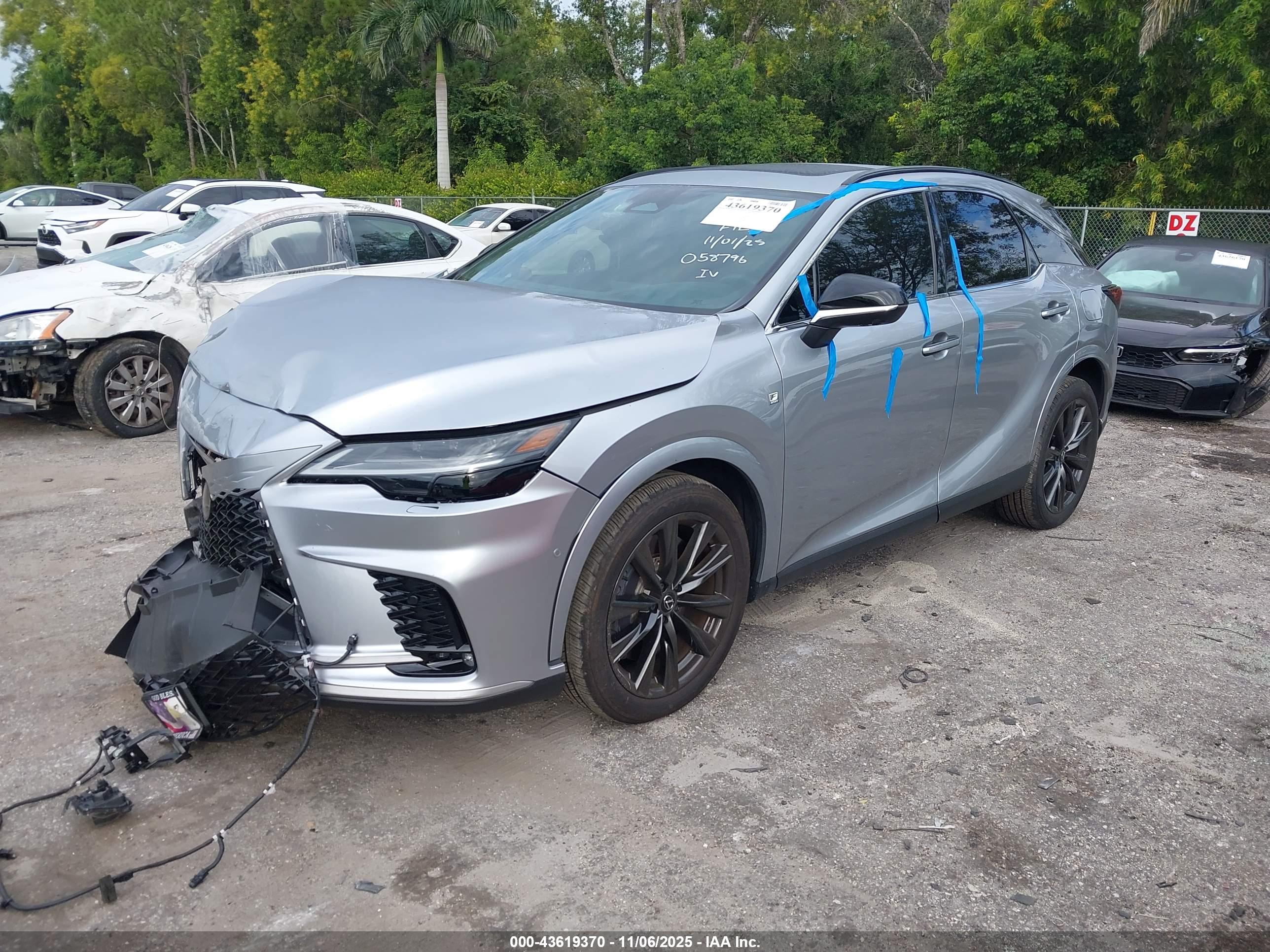 LEXUS RX image 2