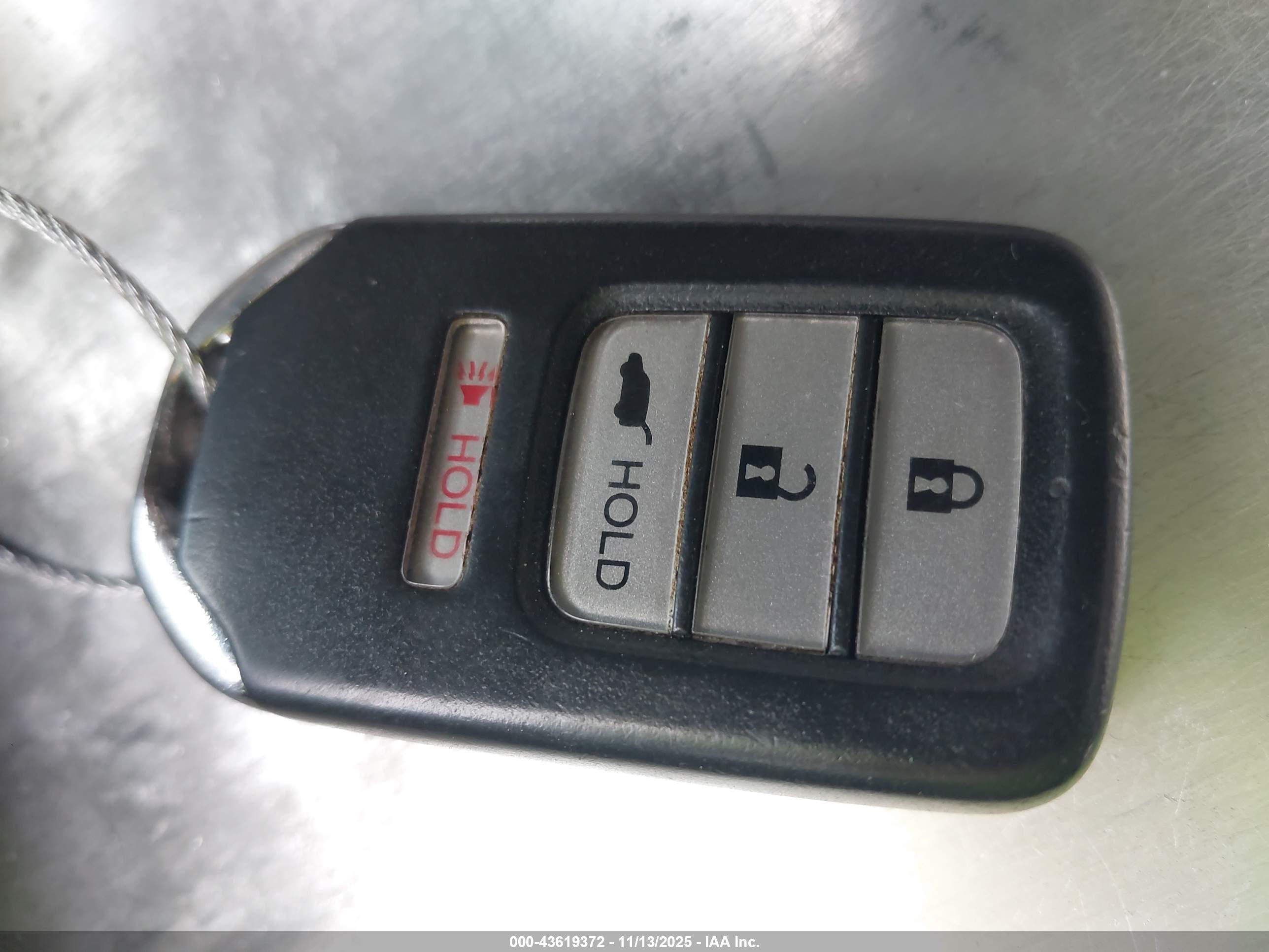 HONDA CR-V image 11