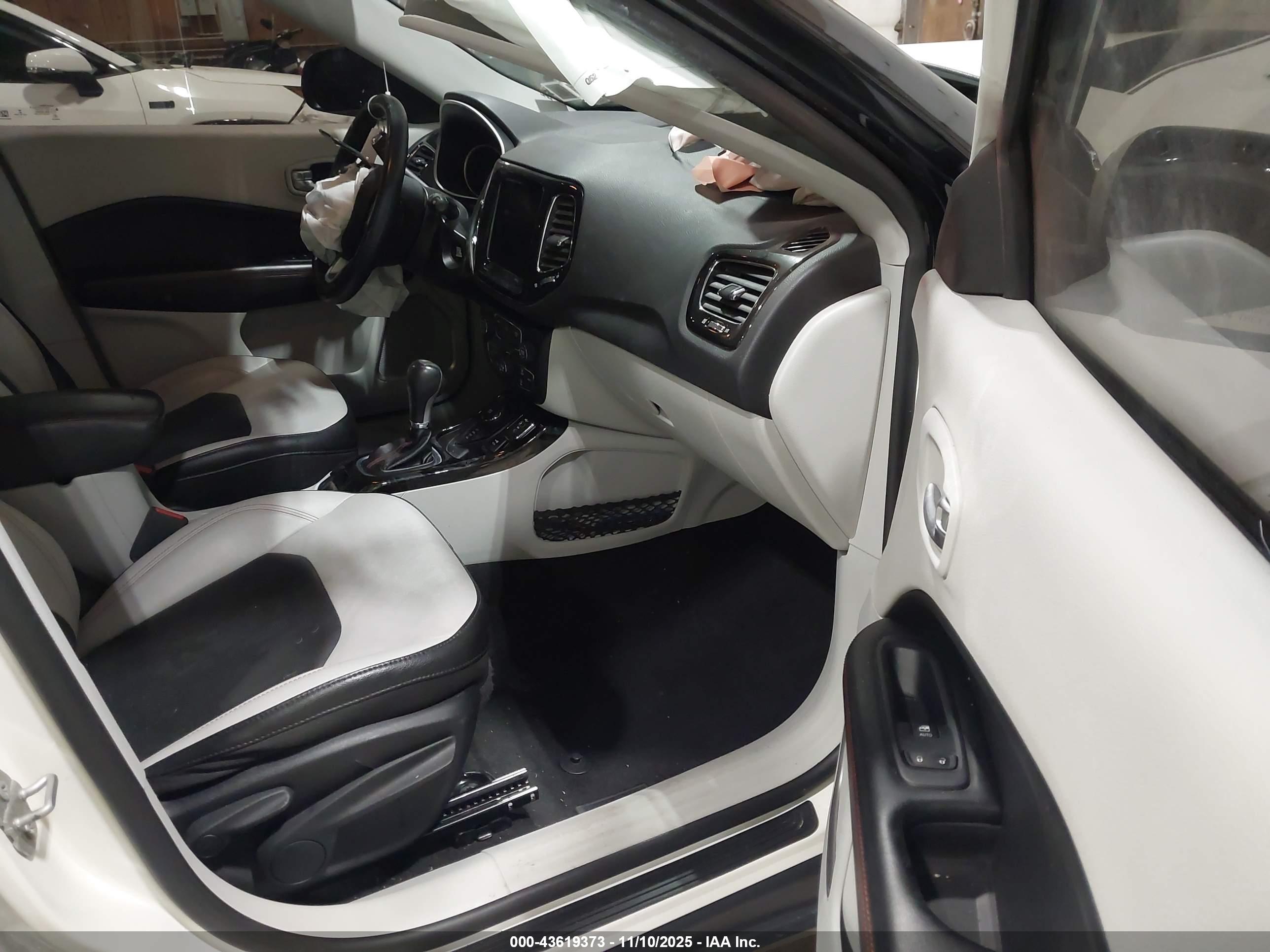 JEEP COMPASS image 5