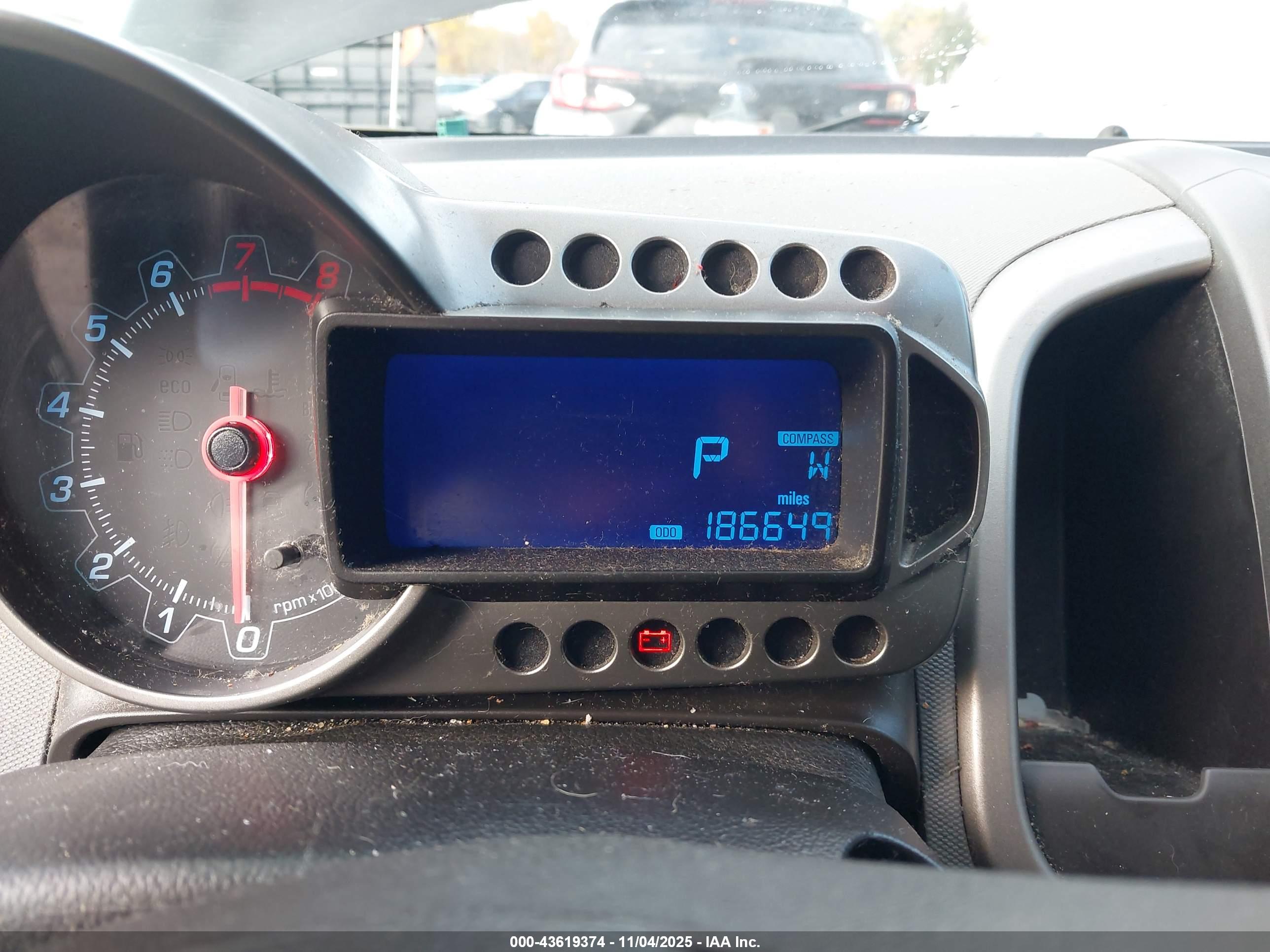 CHEVROLET SONIC image 7