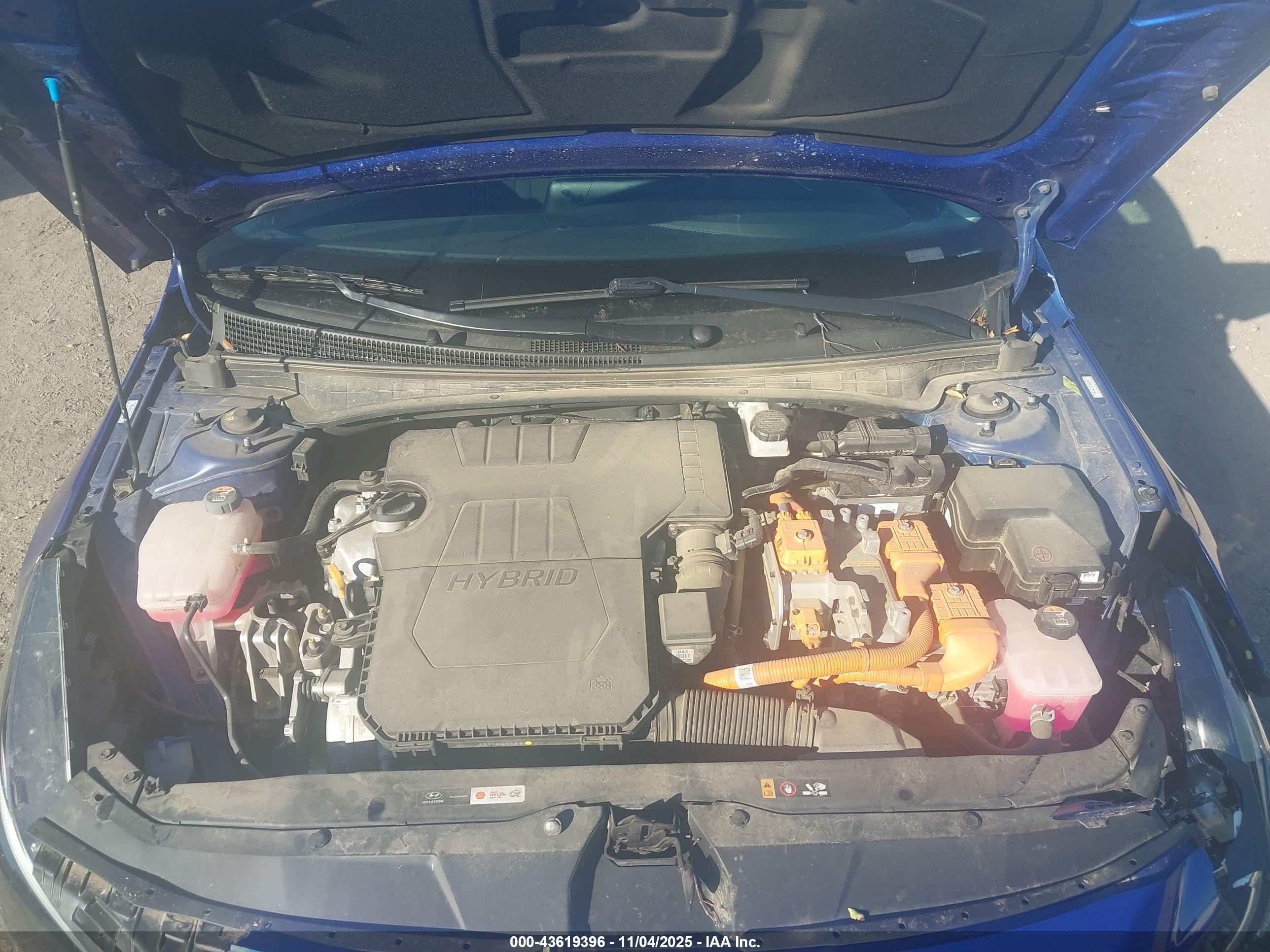 HYUNDAI ELANTRA image 10