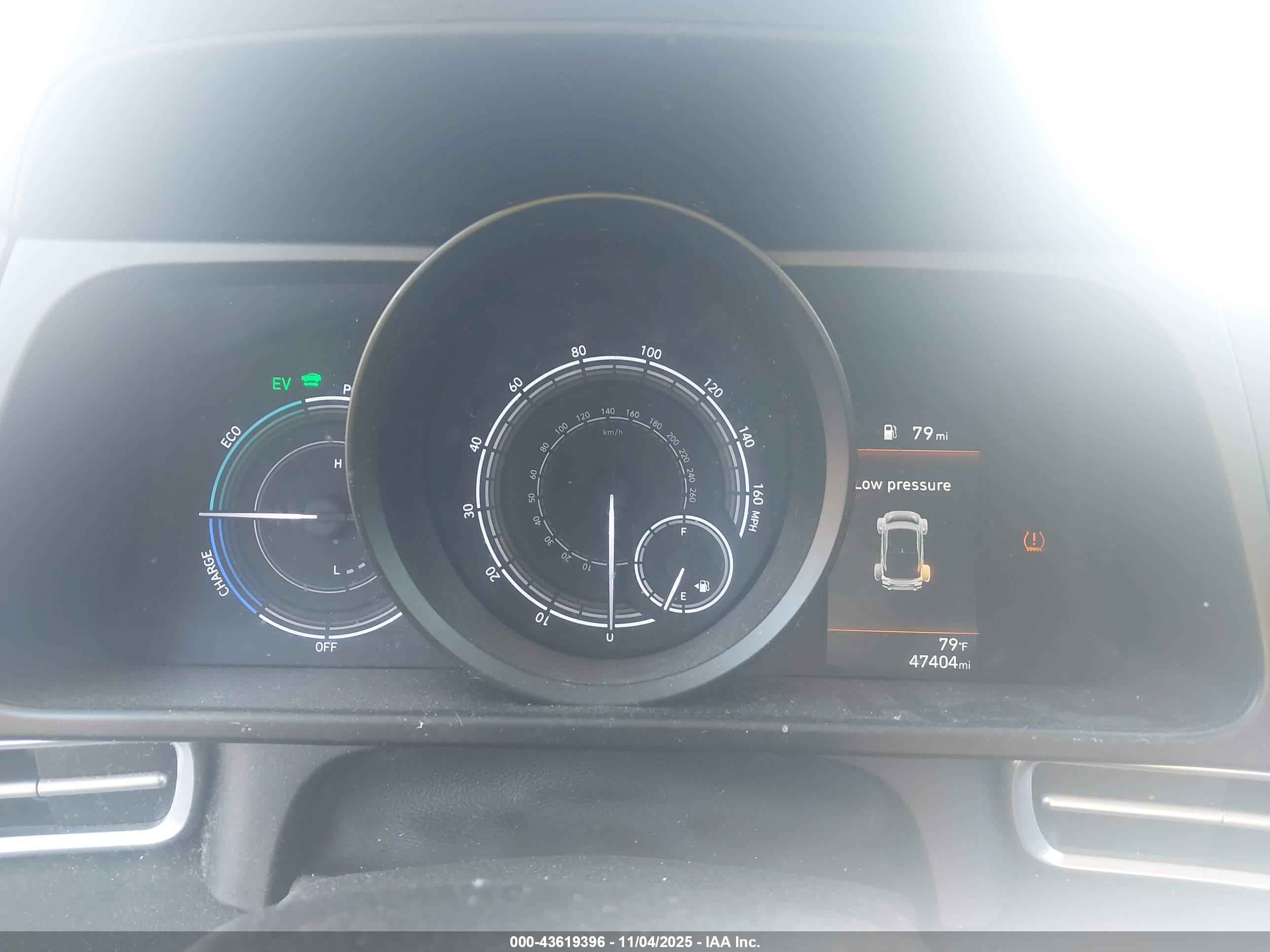 HYUNDAI ELANTRA image 7