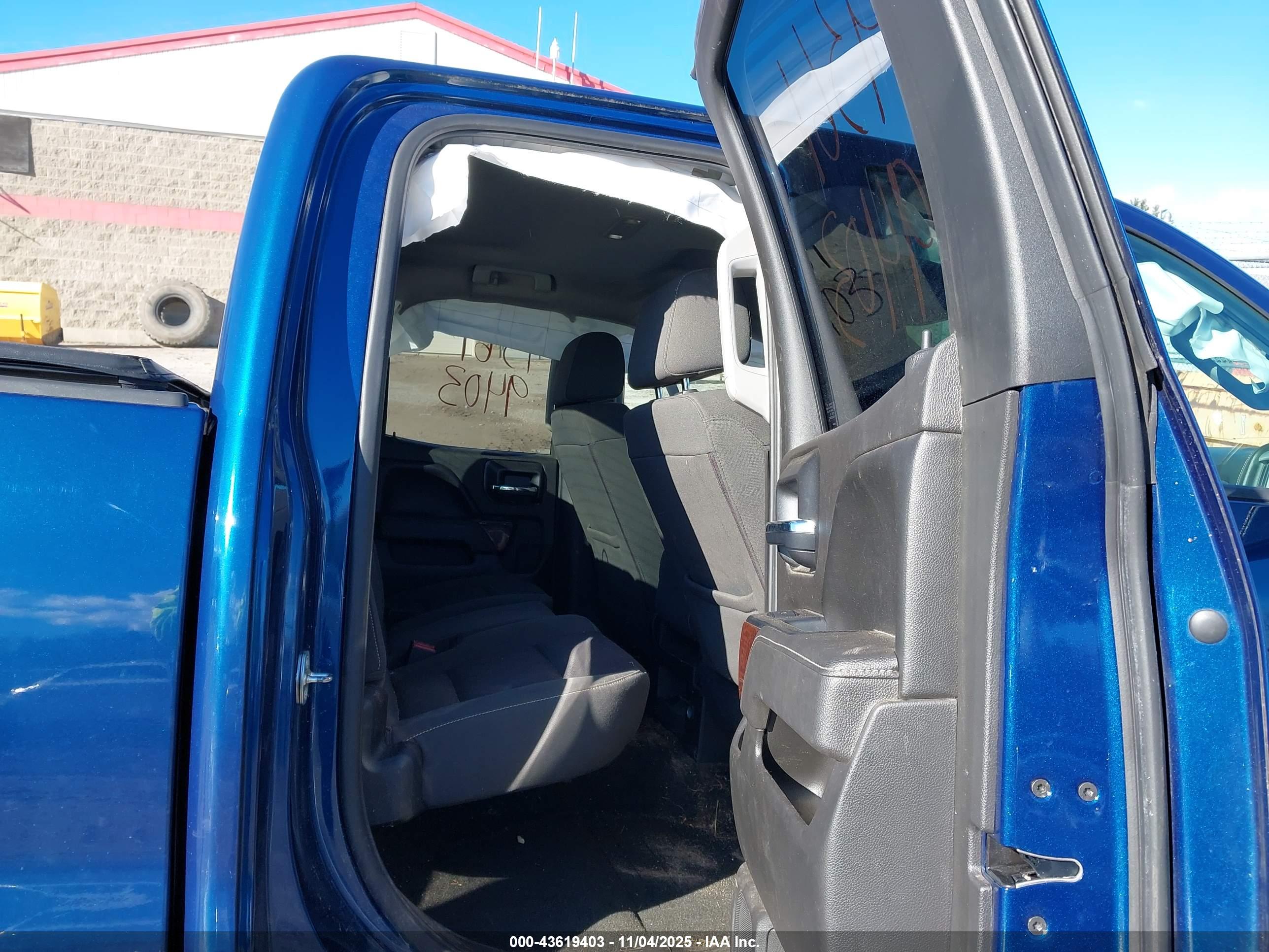 GMC SIERRA image 8