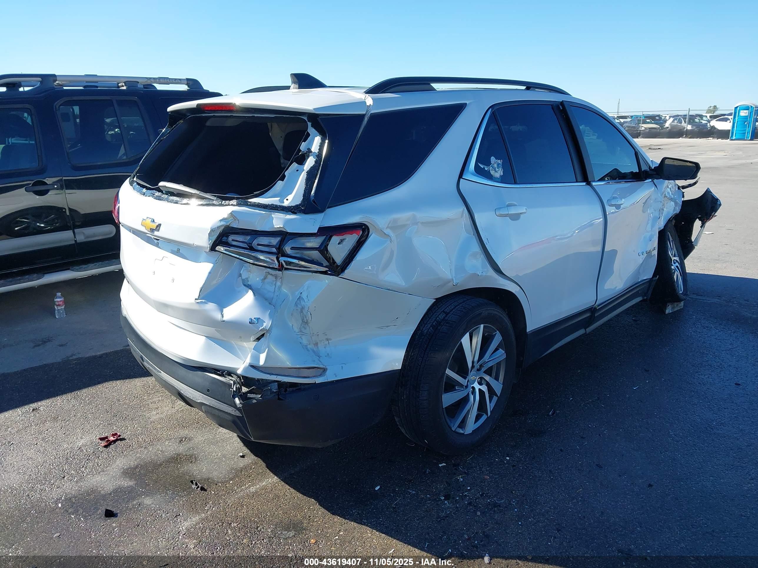 CHEVROLET EQUINOX image 4