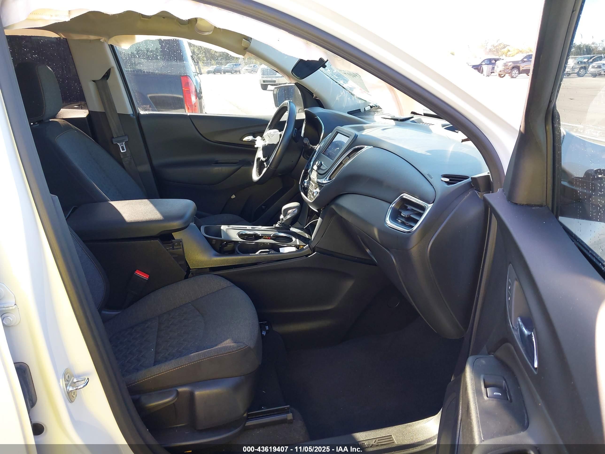 CHEVROLET EQUINOX image 5