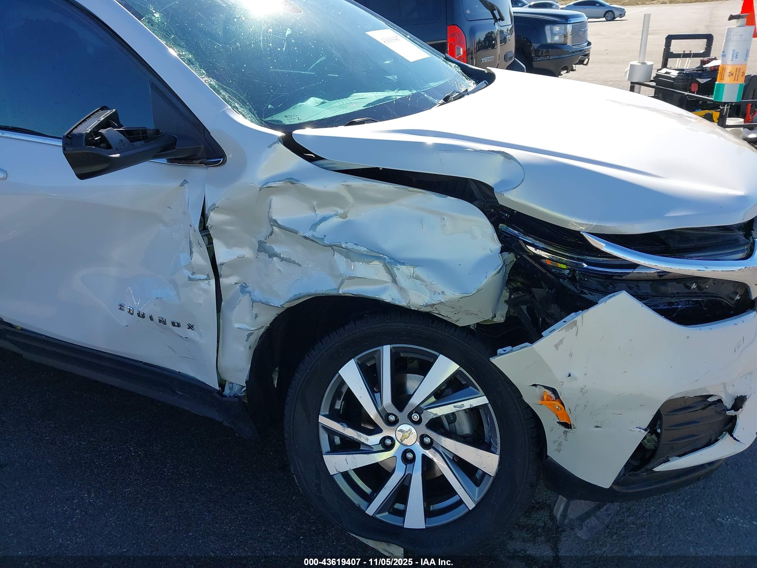 CHEVROLET EQUINOX image 6