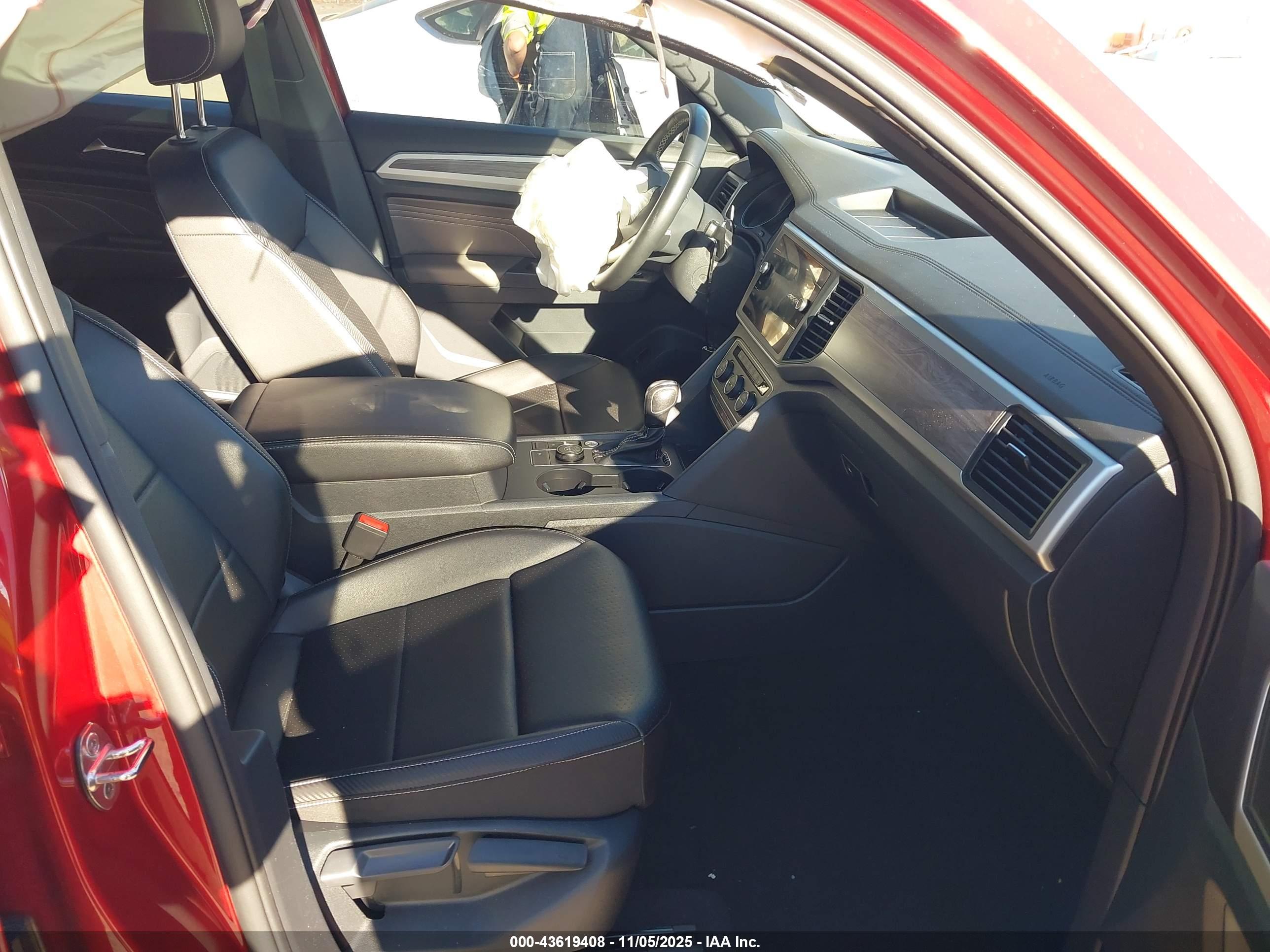 VOLKSWAGEN ATLAS image 5