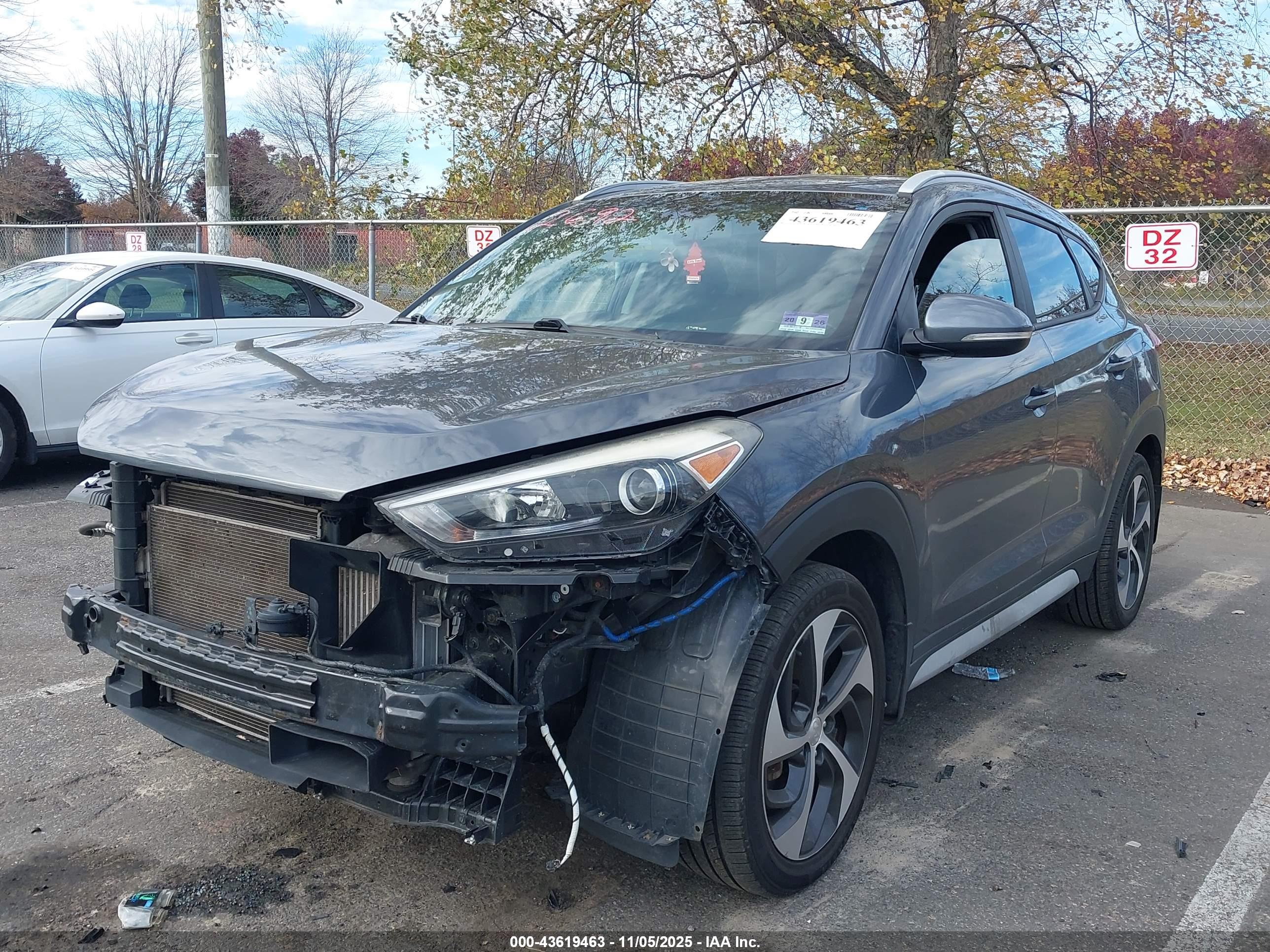 HYUNDAI TUCSON image 2