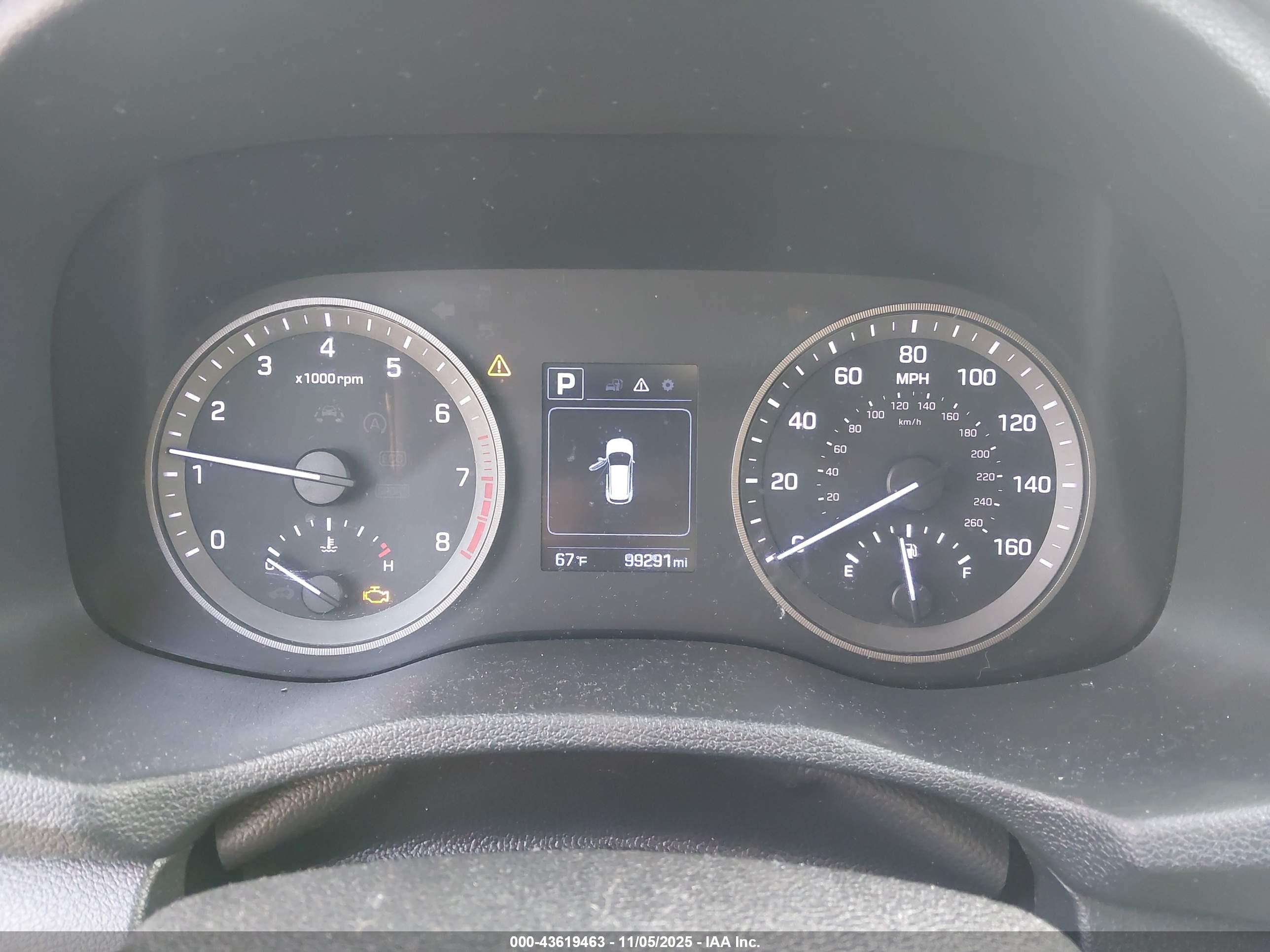 HYUNDAI TUCSON image 7