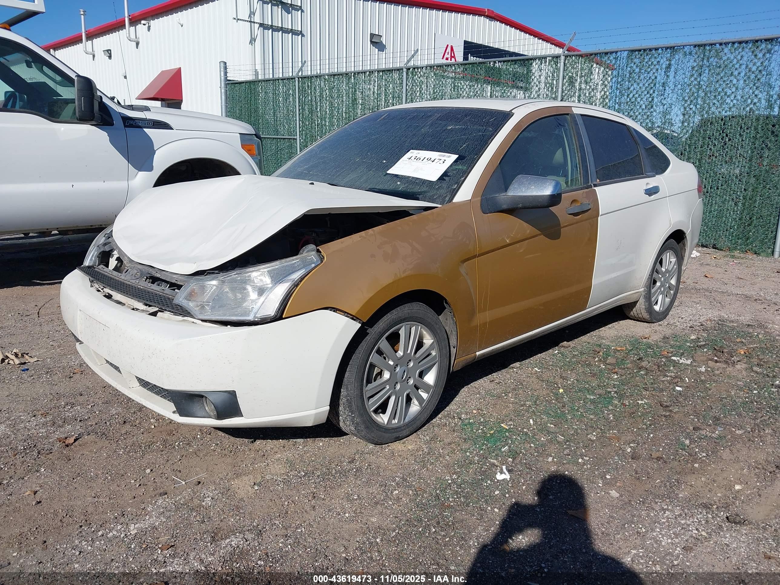 FORD FOCUS image 2