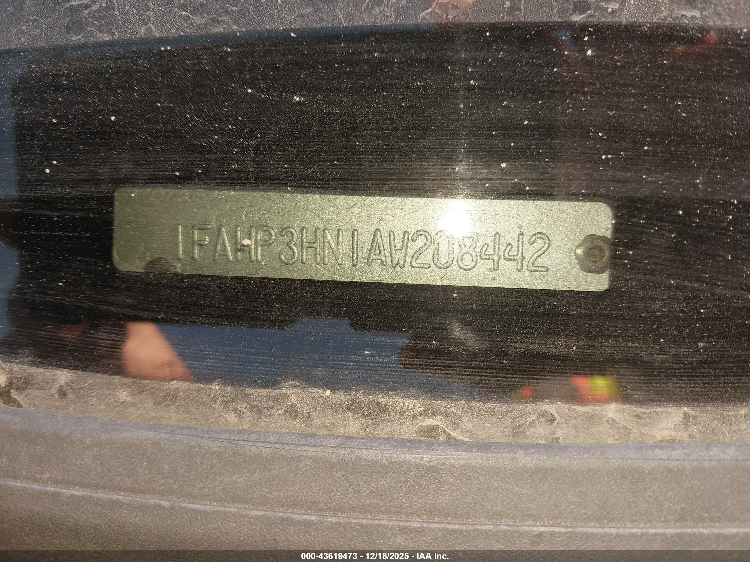 FORD FOCUS image 9
