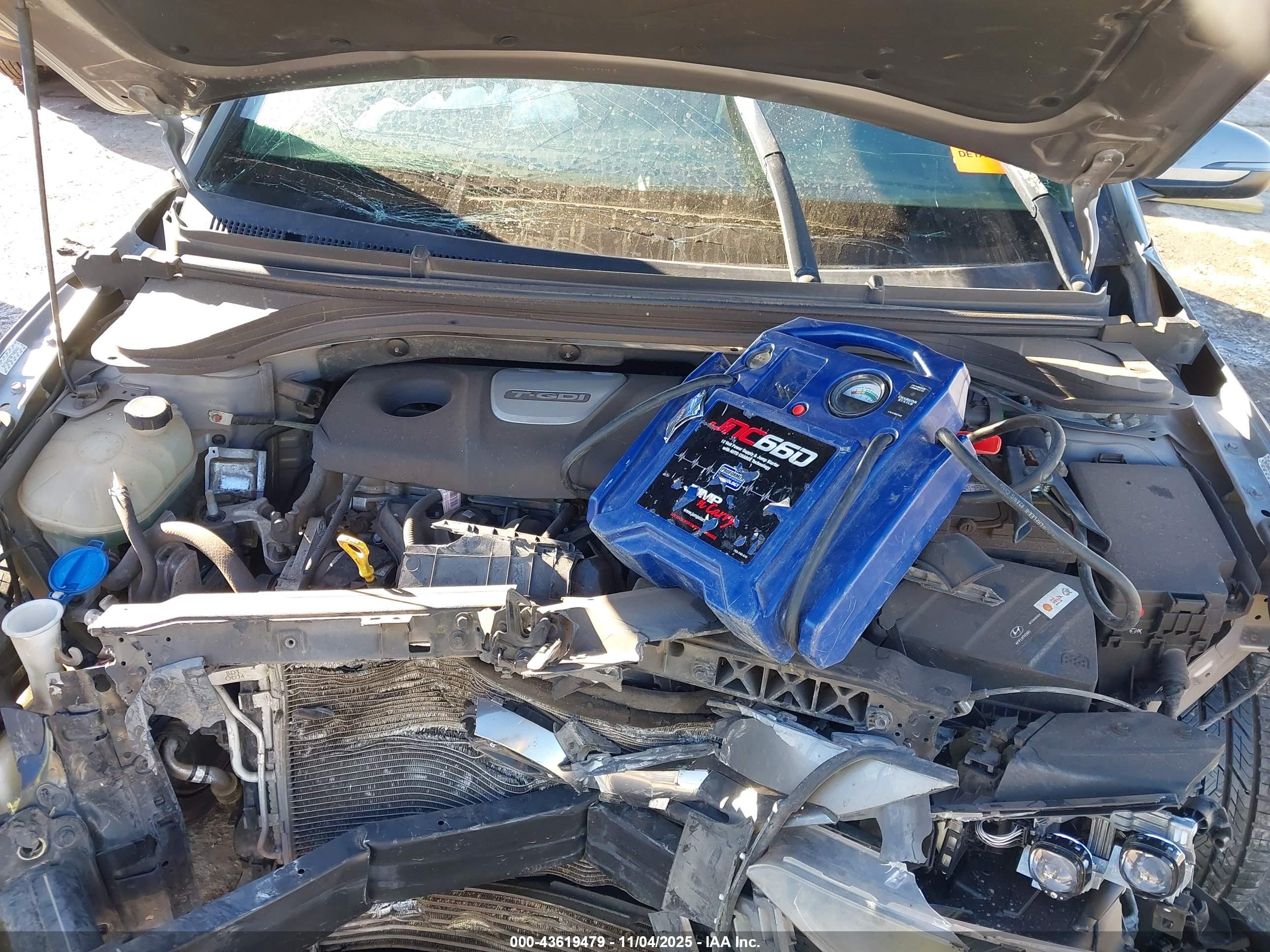 HYUNDAI ELANTRA image 10