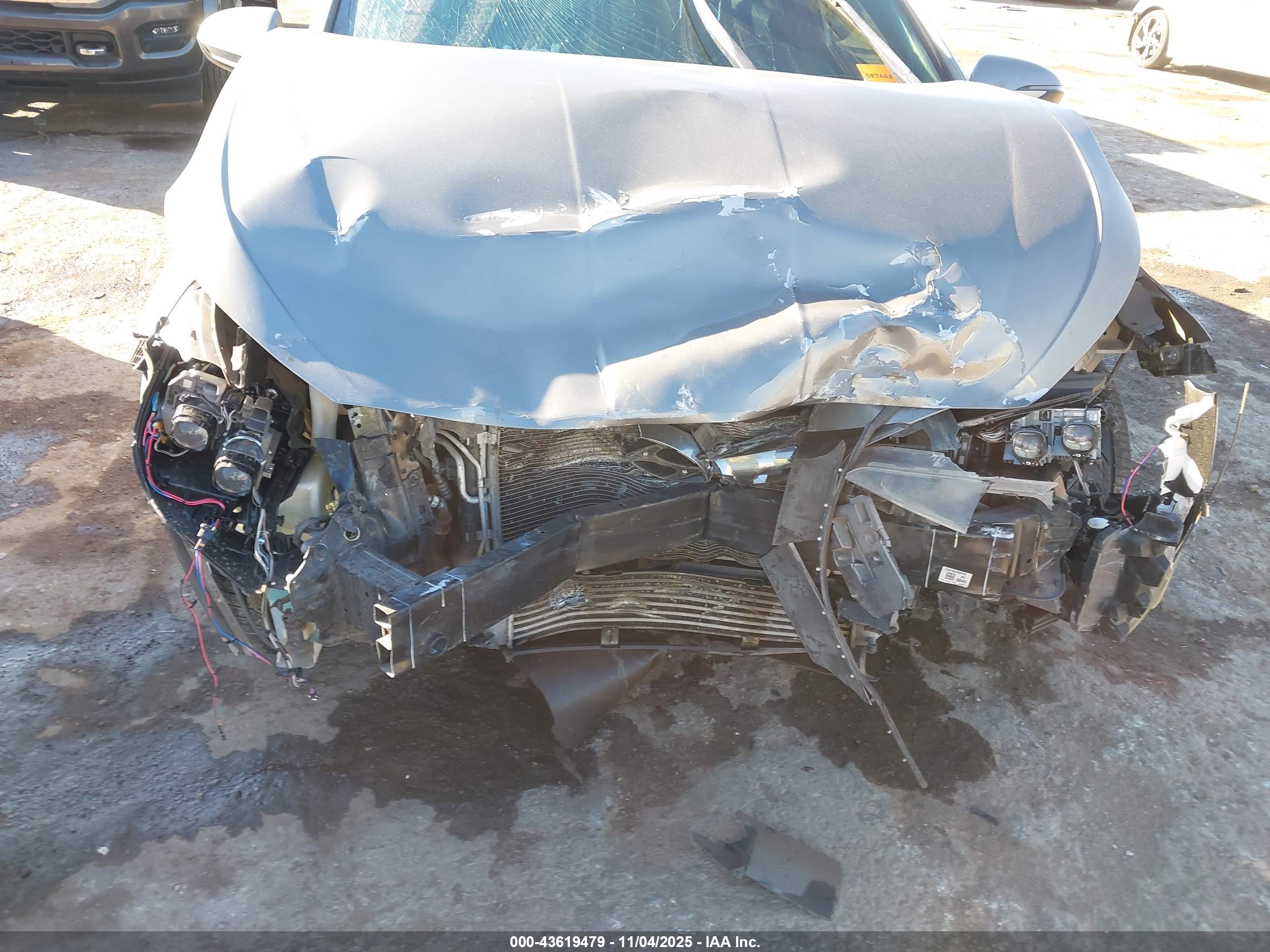HYUNDAI ELANTRA image 6