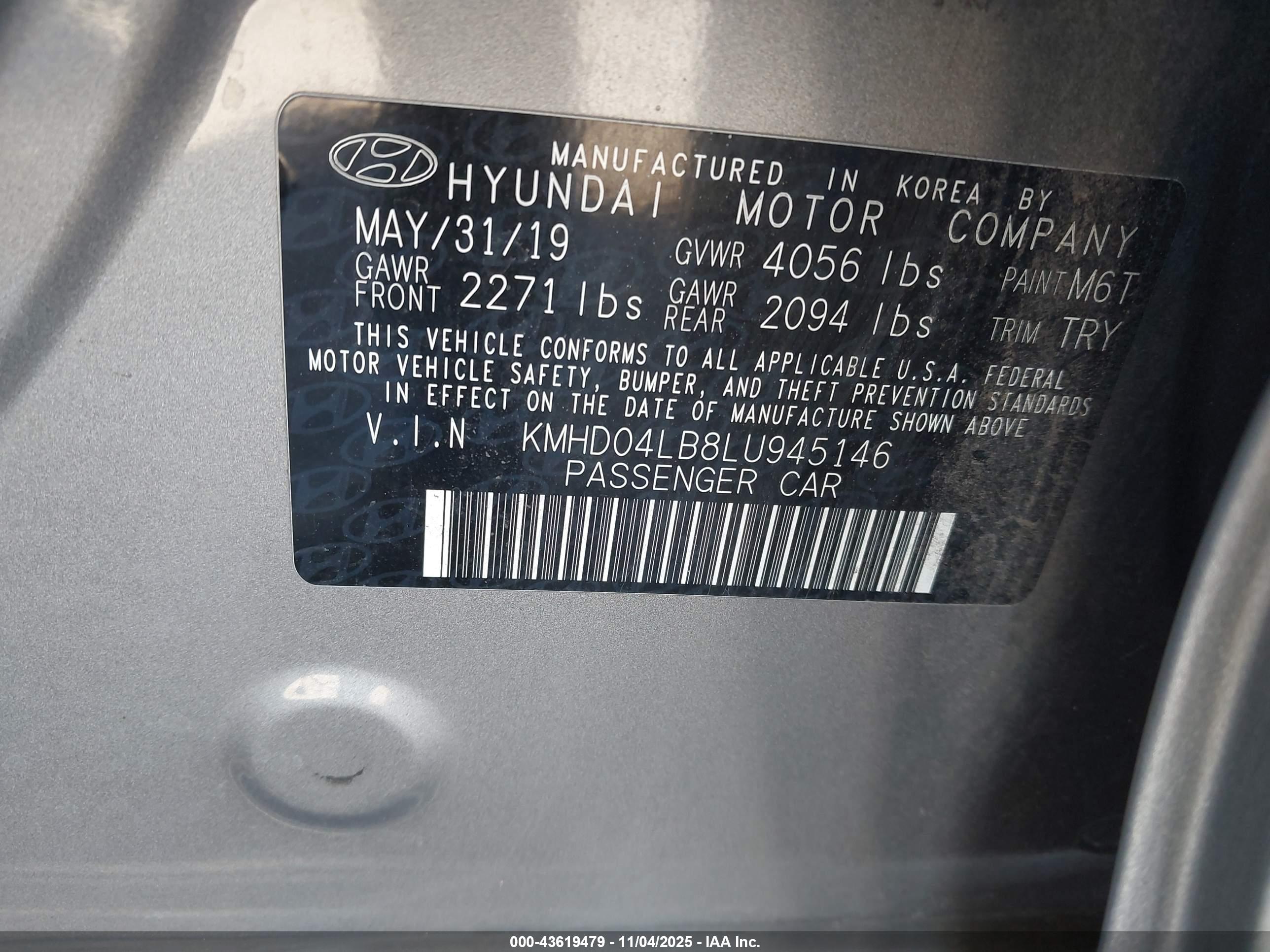 HYUNDAI ELANTRA image 9