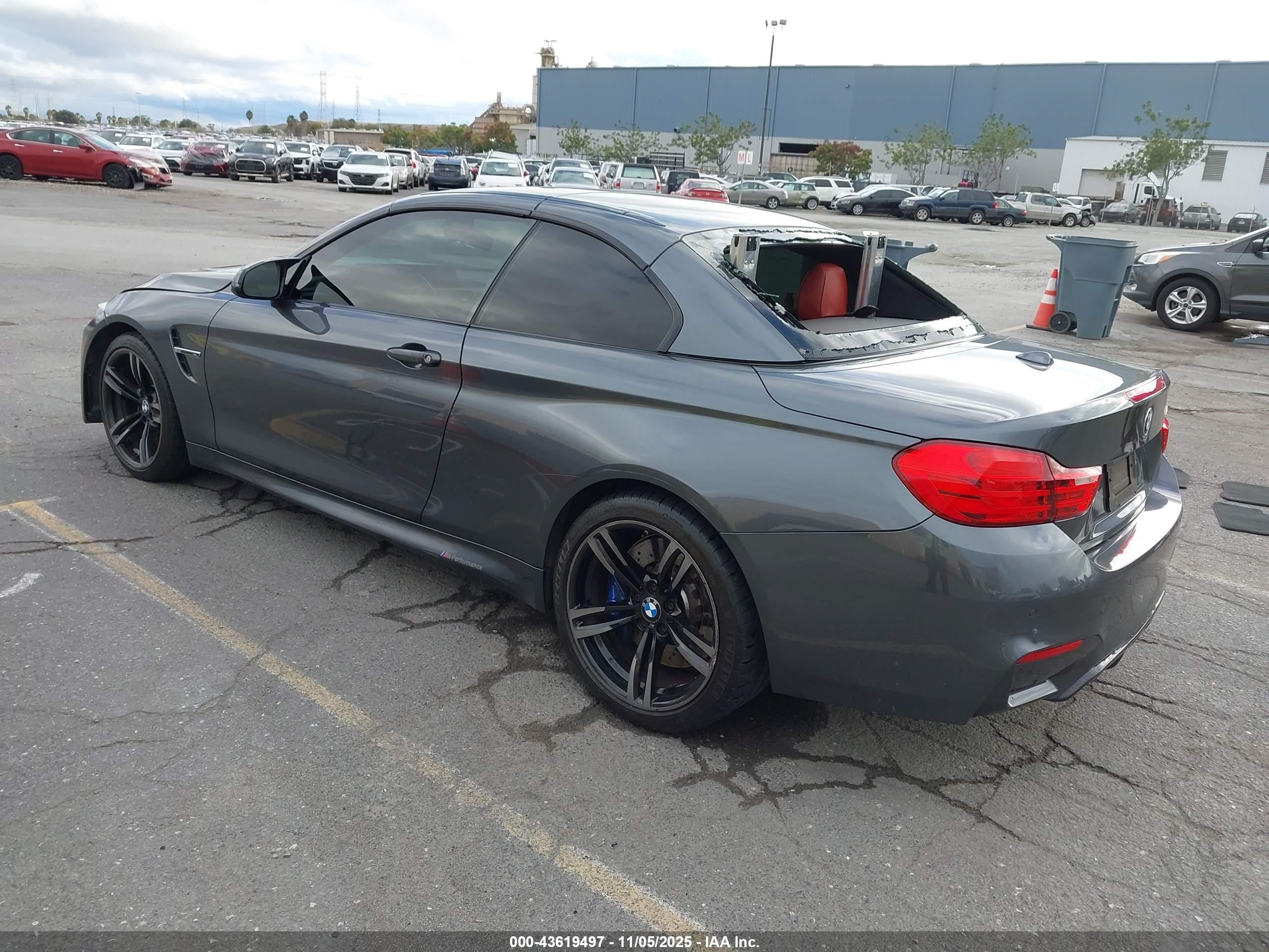 BMW M4 image 3