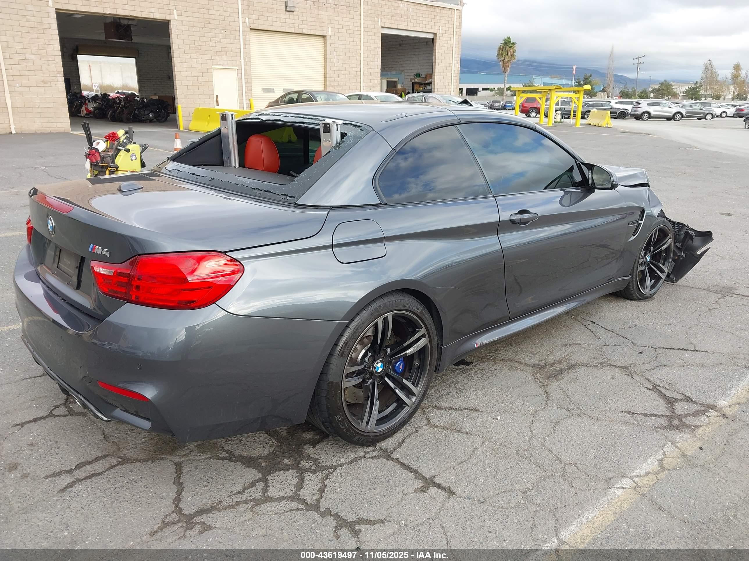 BMW M4 image 4