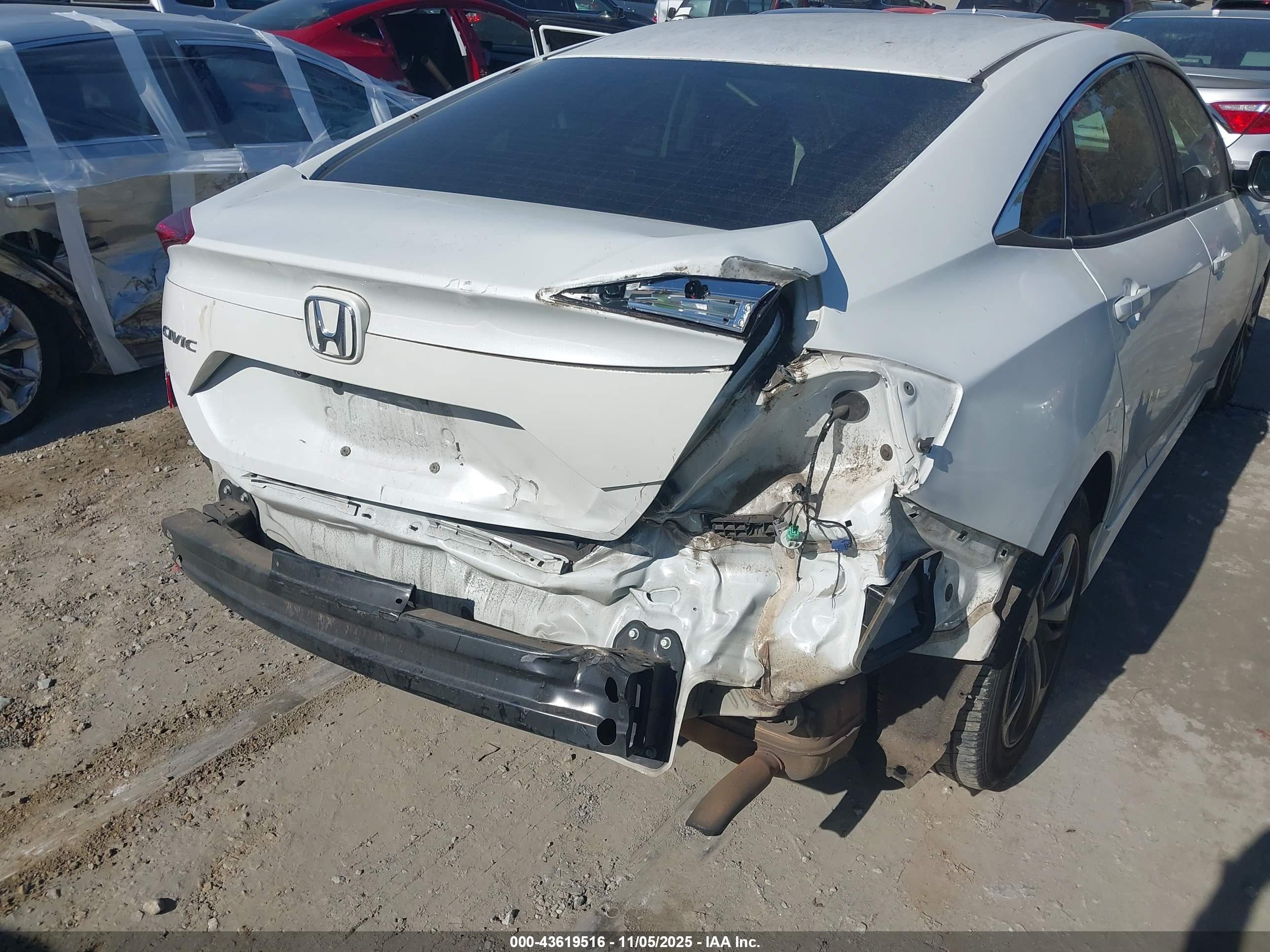 HONDA CIVIC image 6