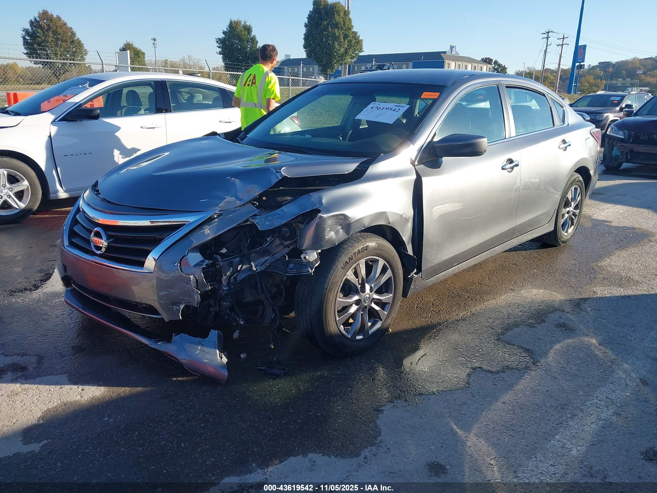 NISSAN ALTIMA image 2