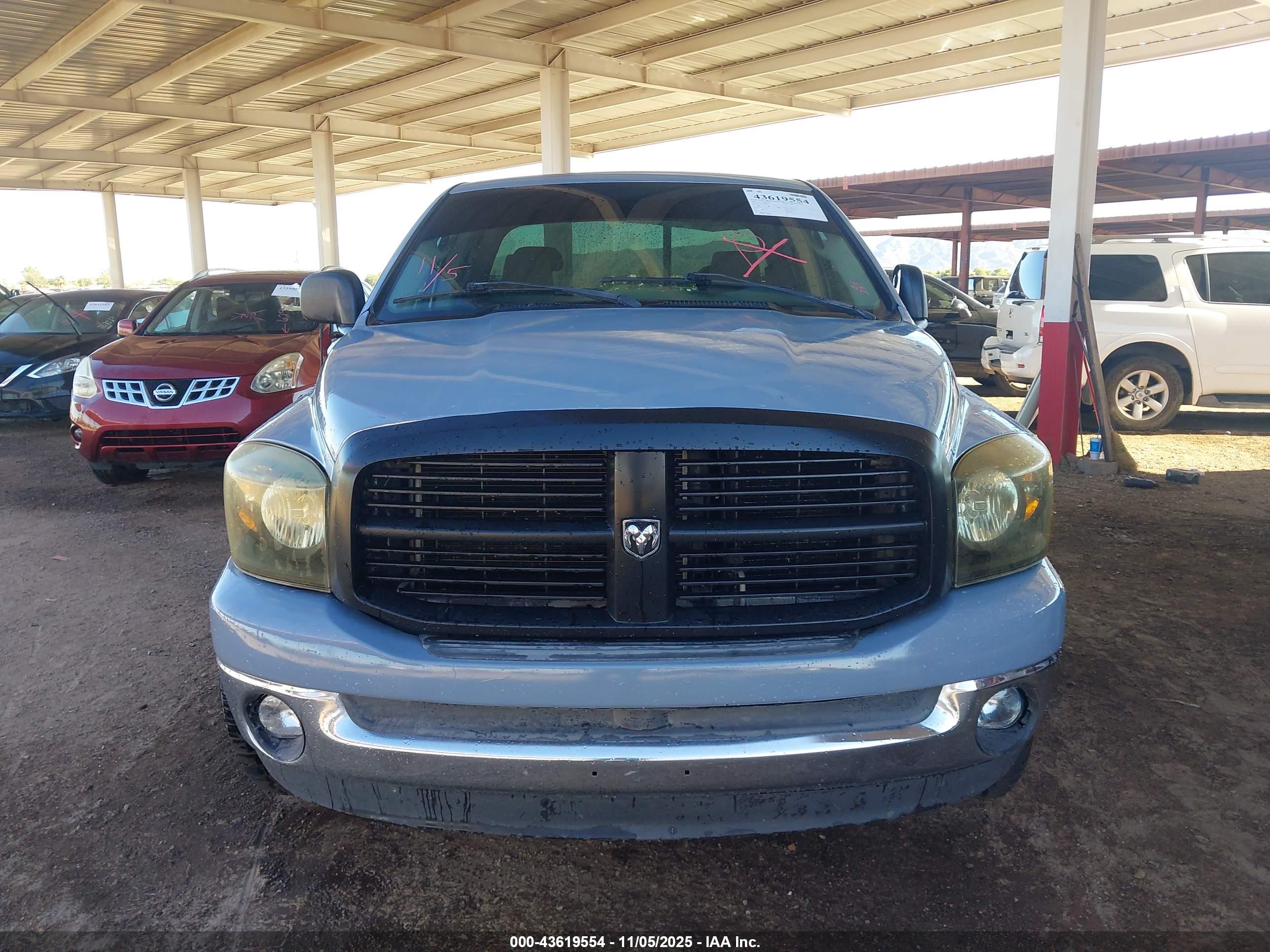 DODGE RAM image 6