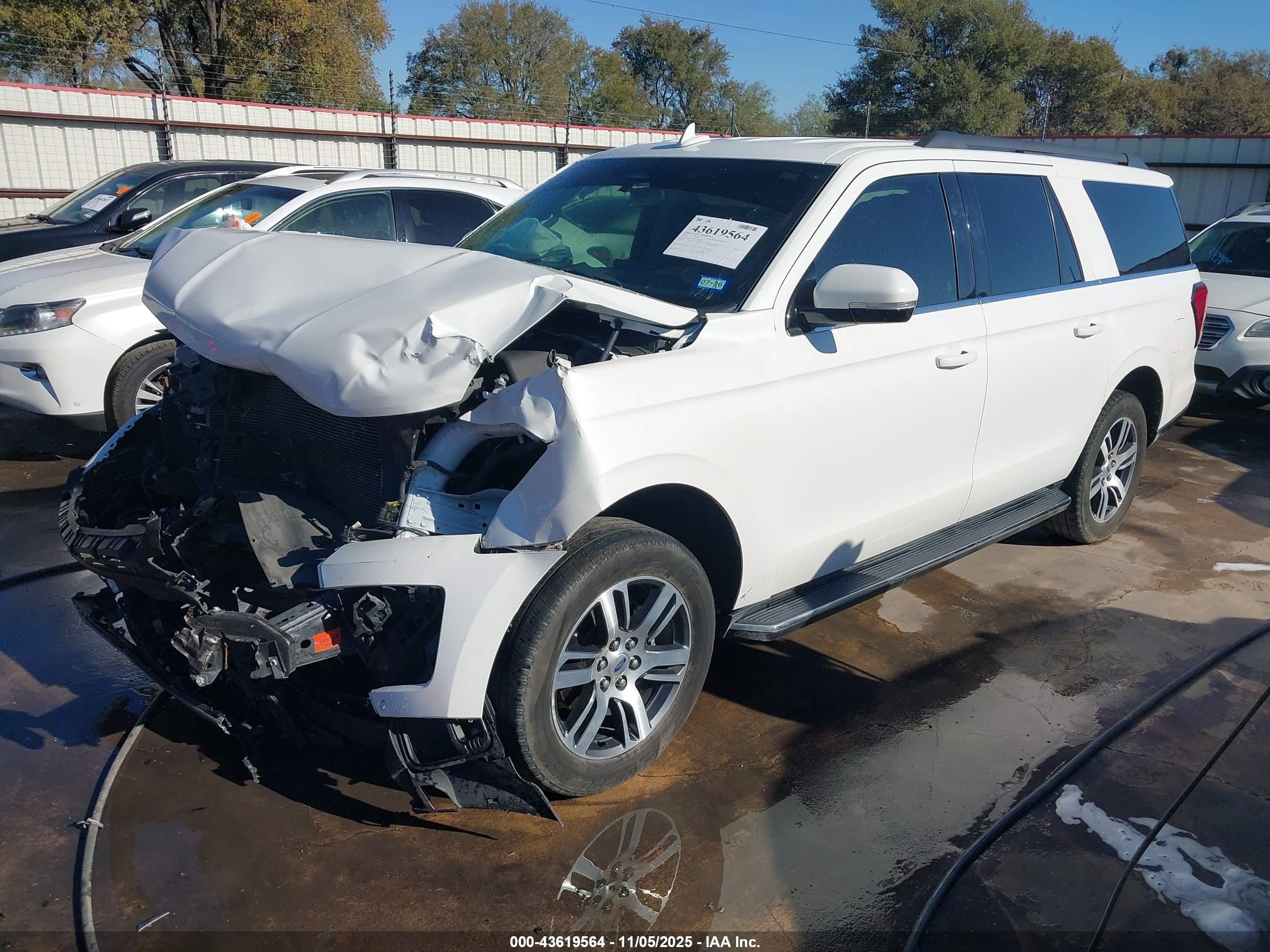 FORD EXPEDITION image 2