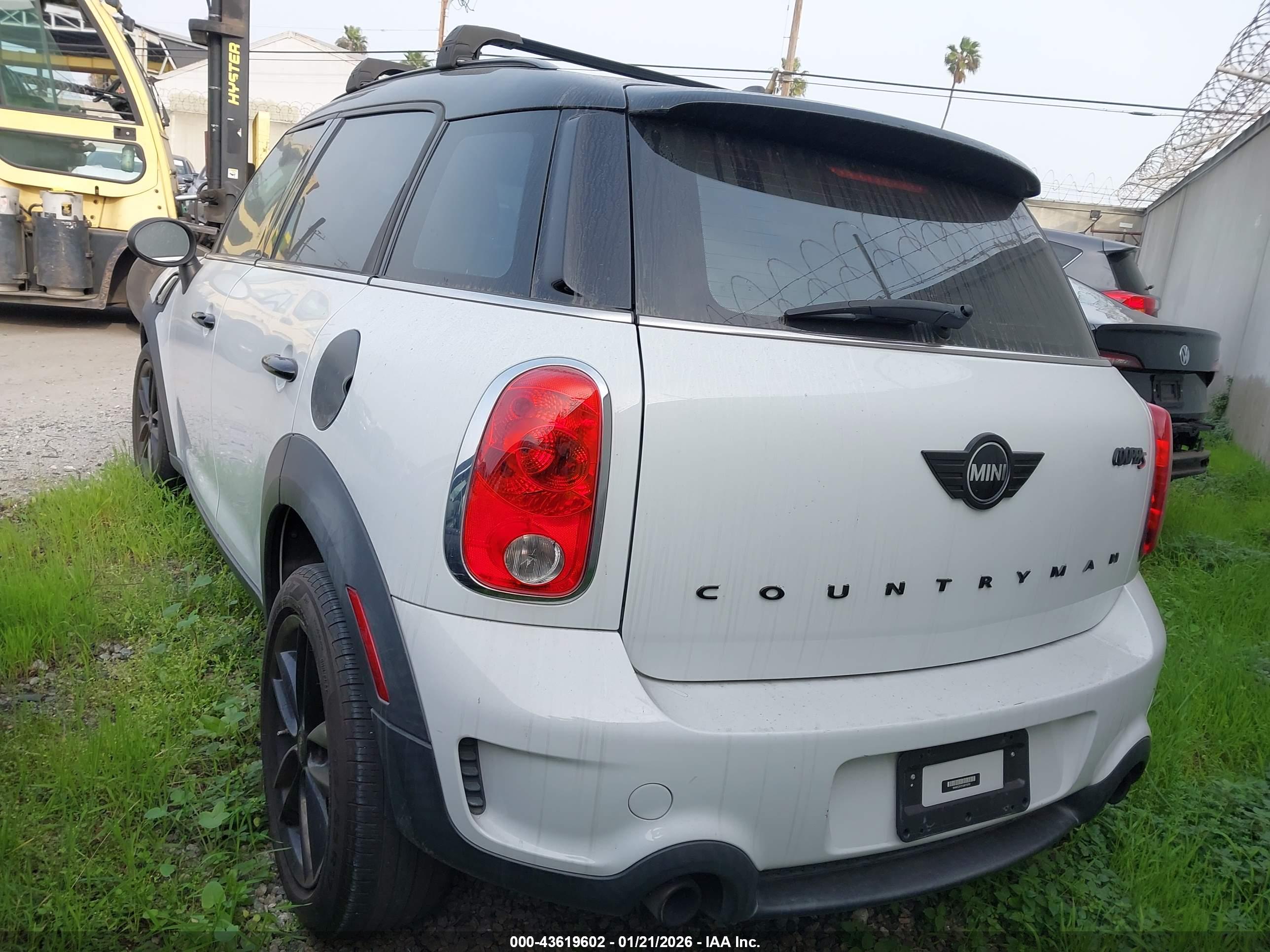 MINI COUNTRYMAN image 3