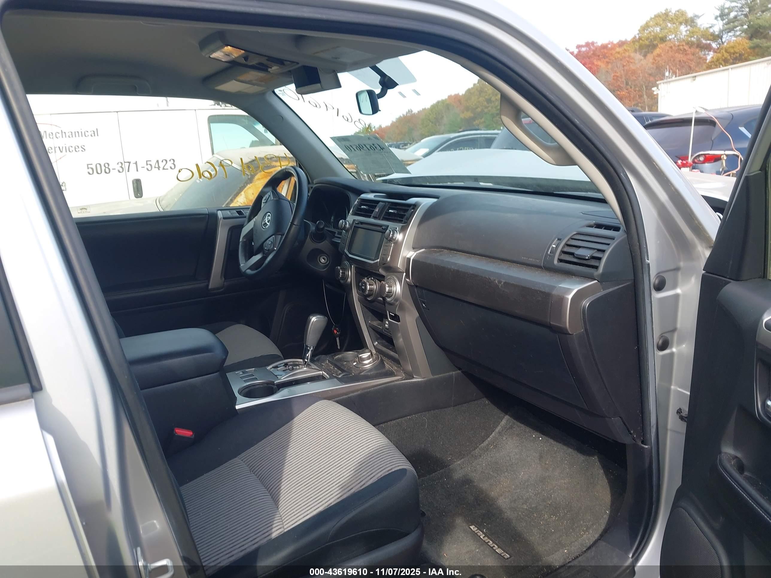 TOYOTA 4RUNNER image 5