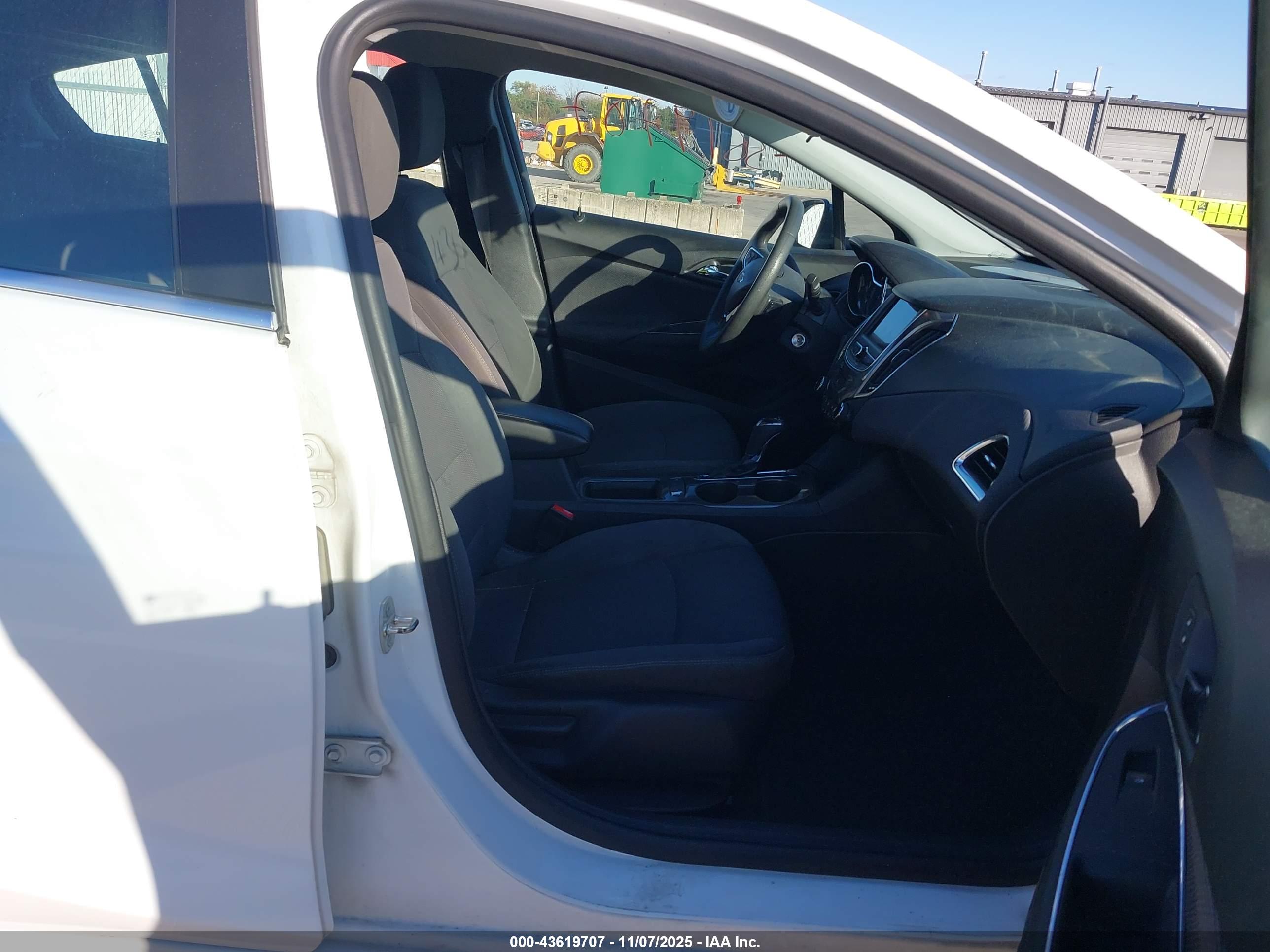 CHEVROLET CRUZE image 5