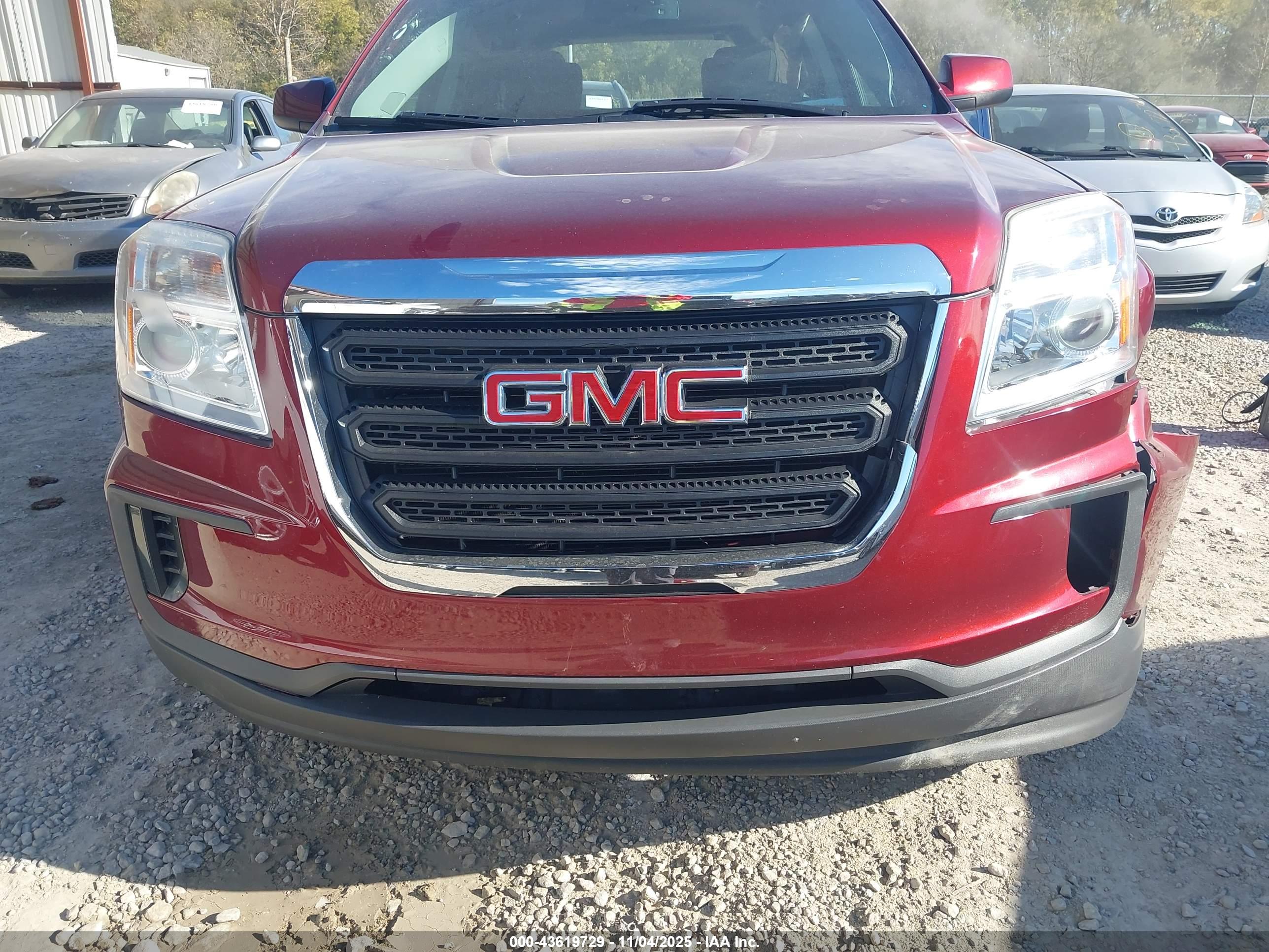 GMC TERRAIN image 6