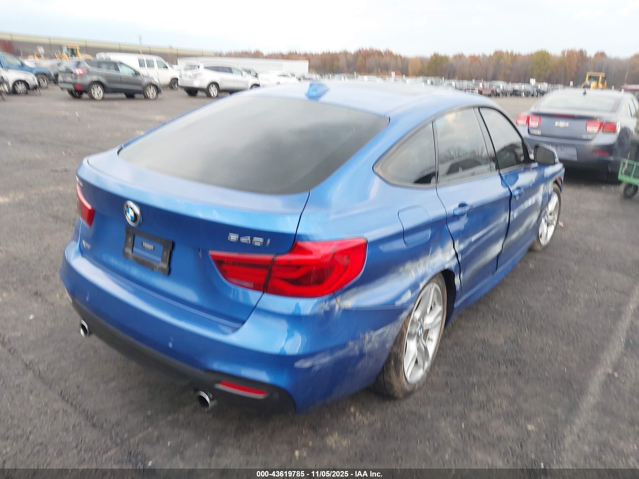 BMW 340I image 4