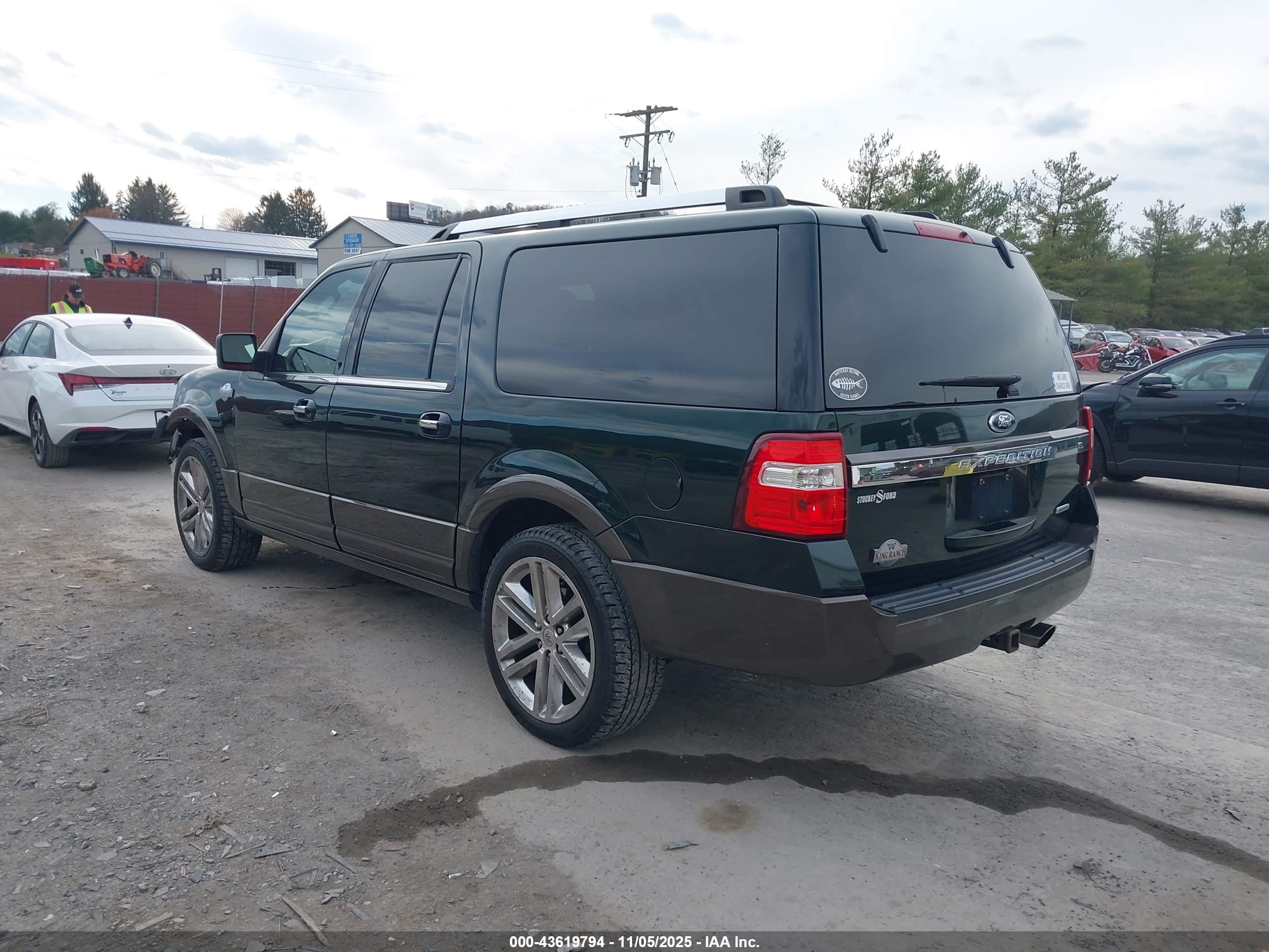 FORD EXPEDITION image 3