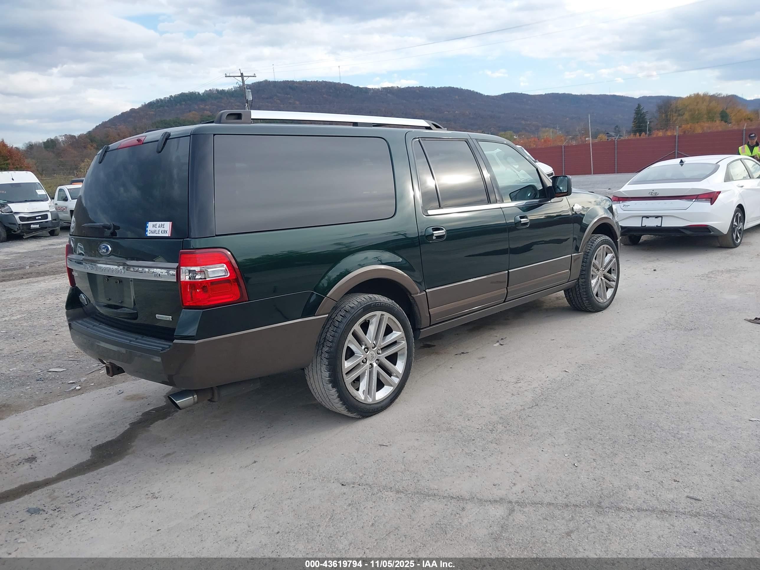 FORD EXPEDITION image 4