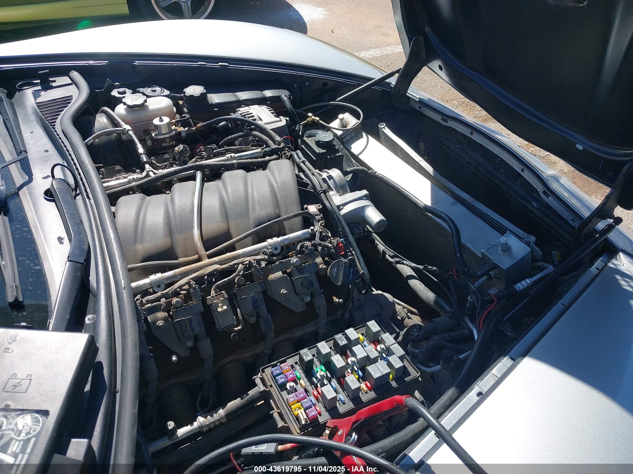 CHEVROLET CORVETTE image 10