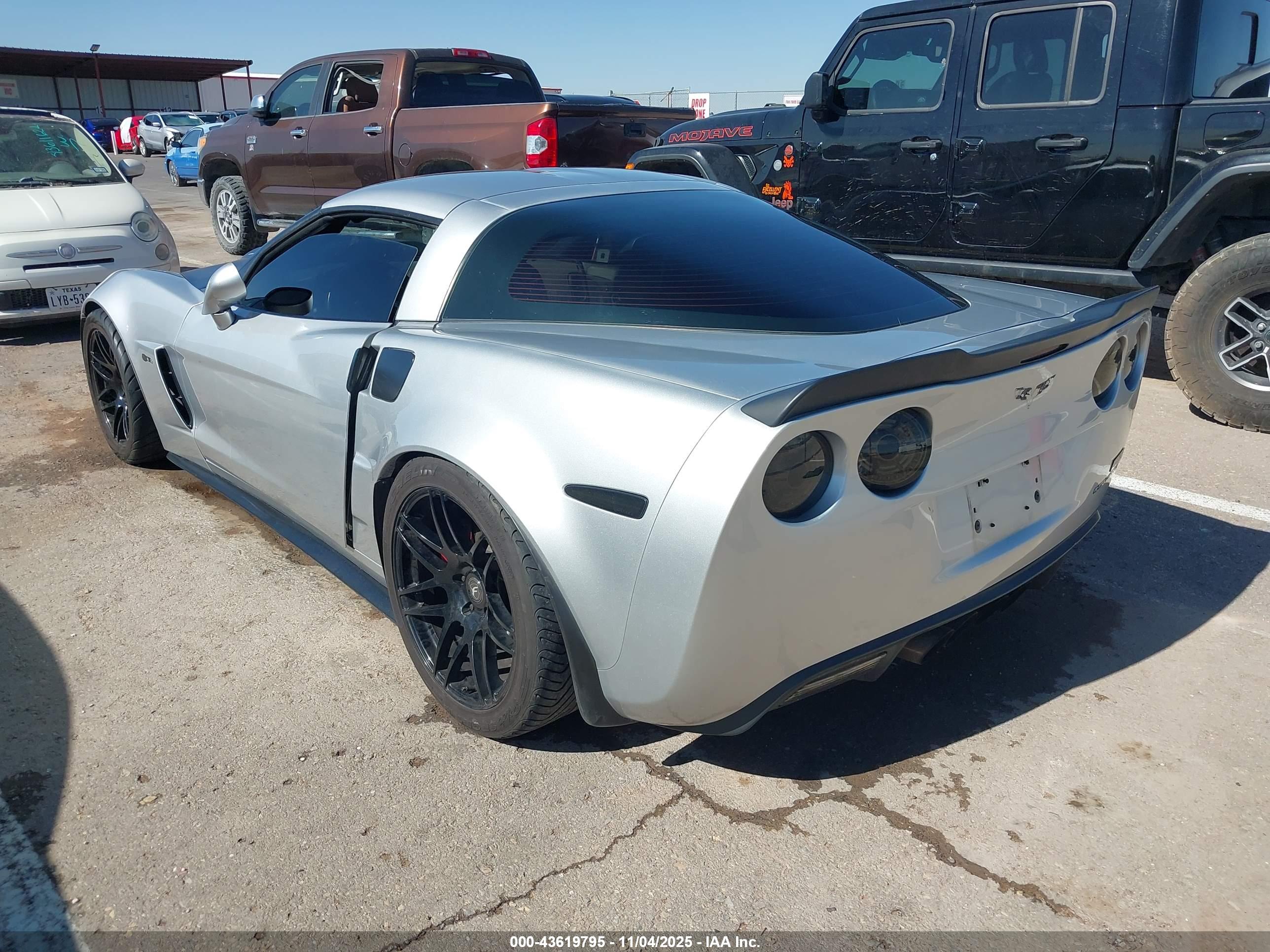 CHEVROLET CORVETTE image 3