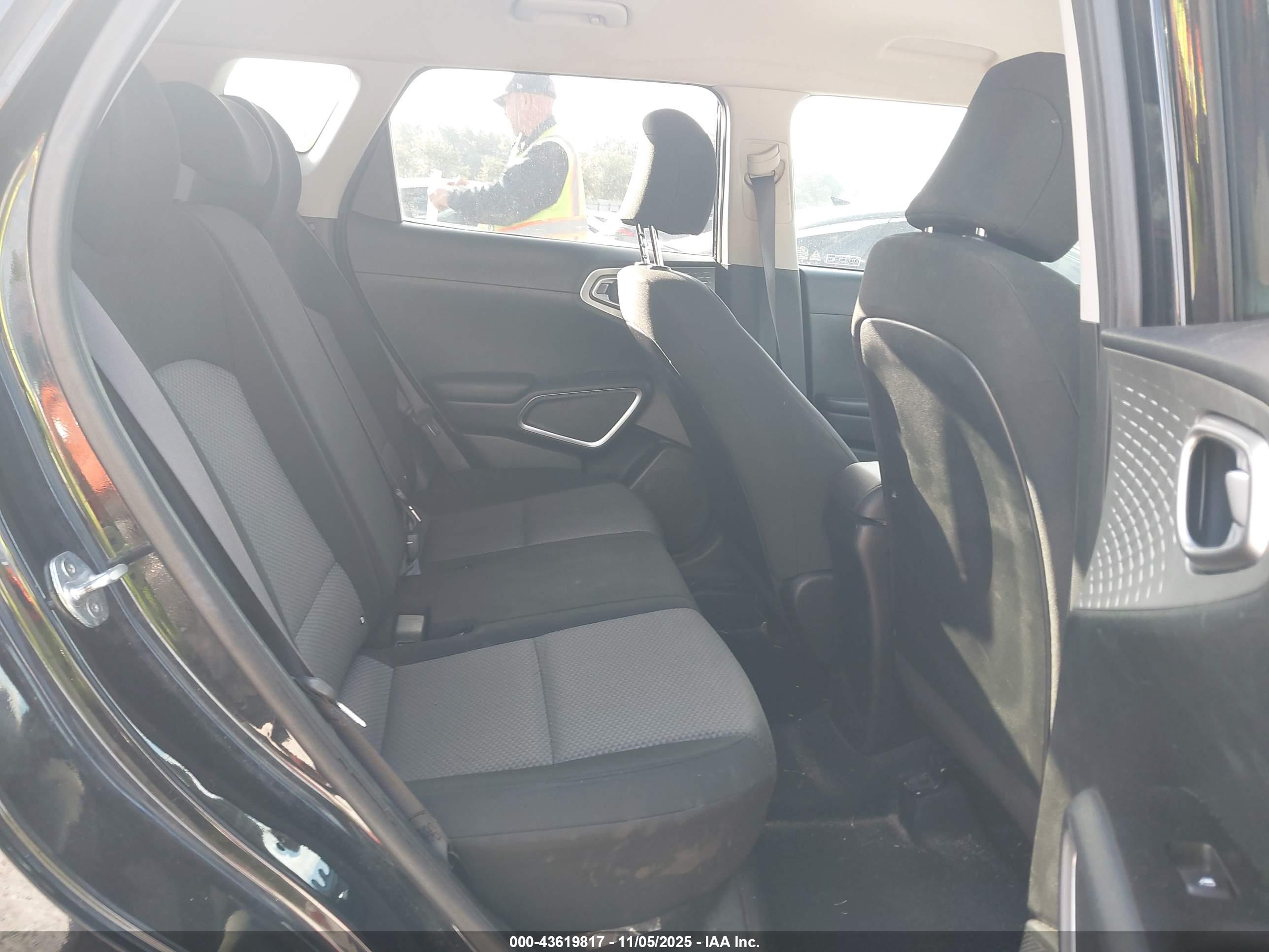 KIA SOUL image 8