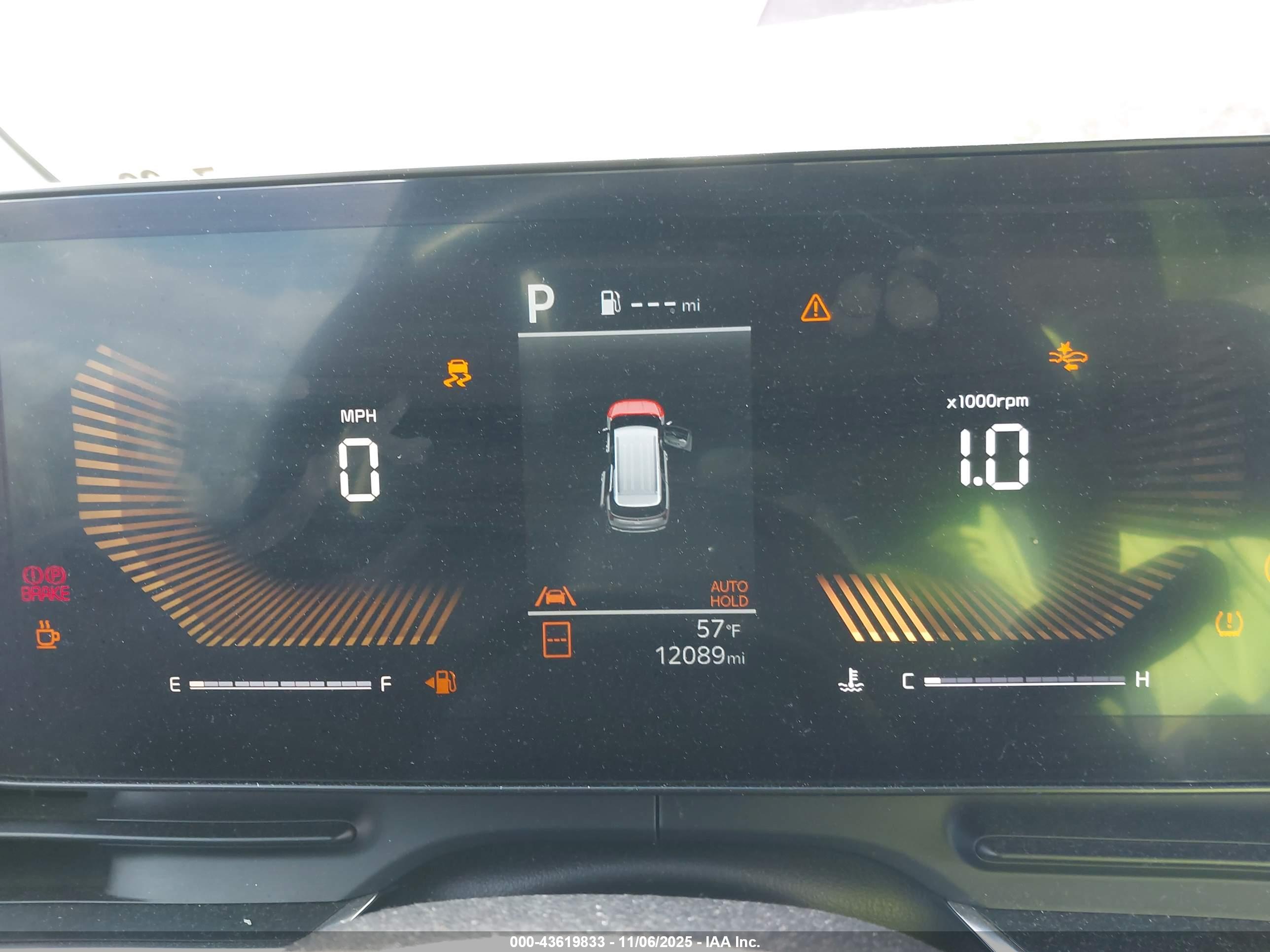 KIA CARNIVAL image 7