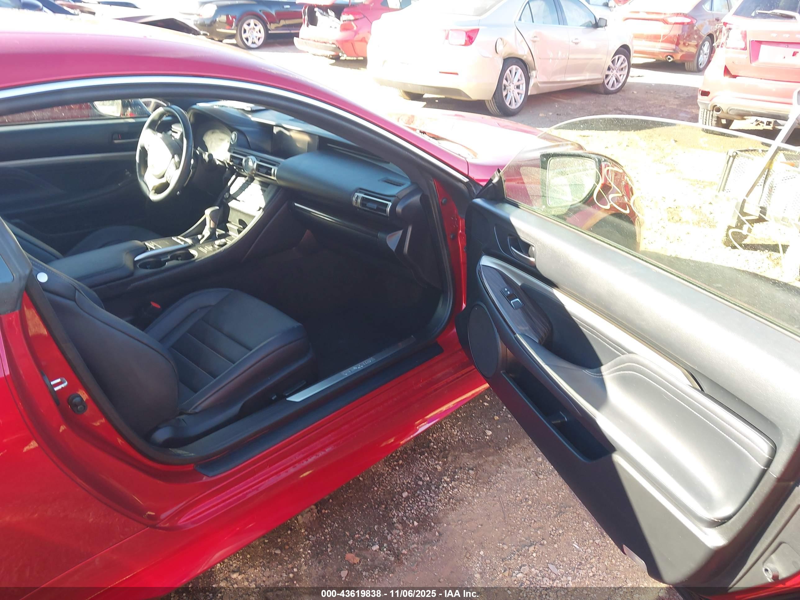 LEXUS RC image 5