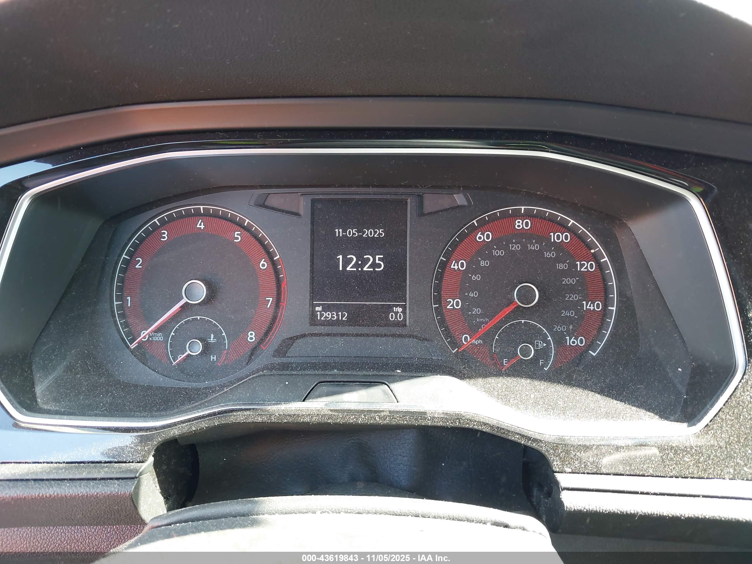 VOLKSWAGEN JETTA image 7