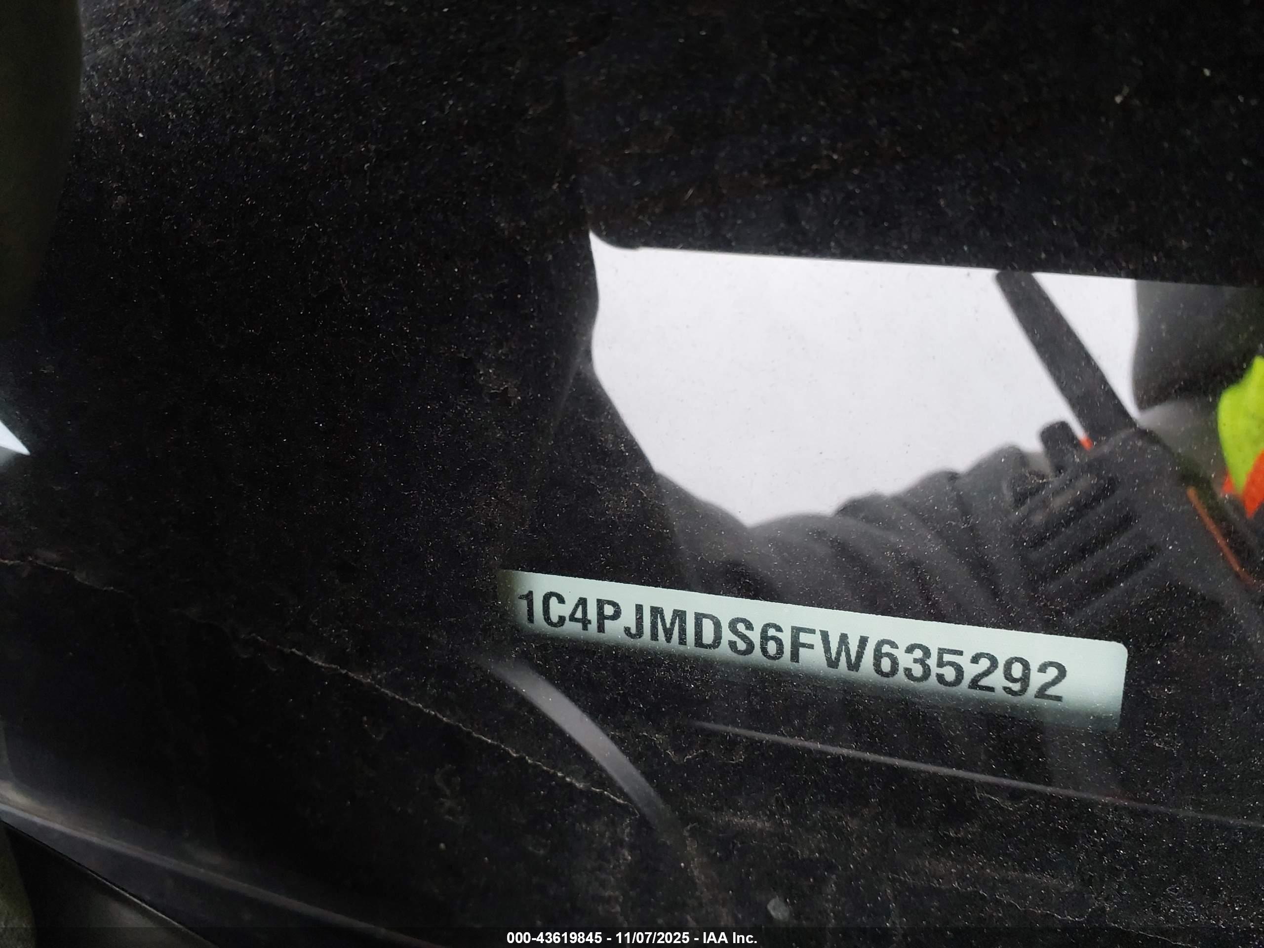 JEEP CHEROKEE image 9