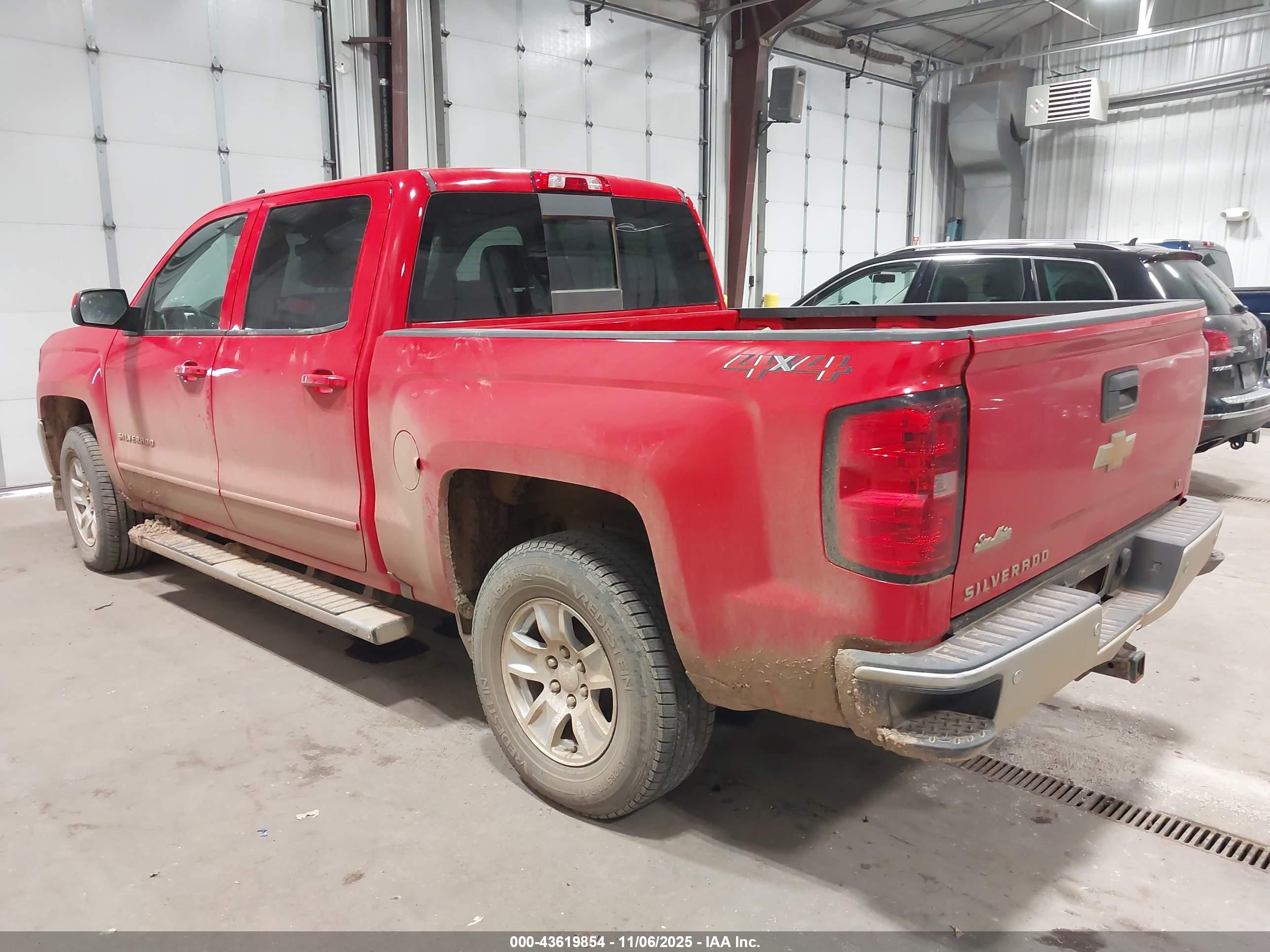 CHEVROLET SILVERADO image 3