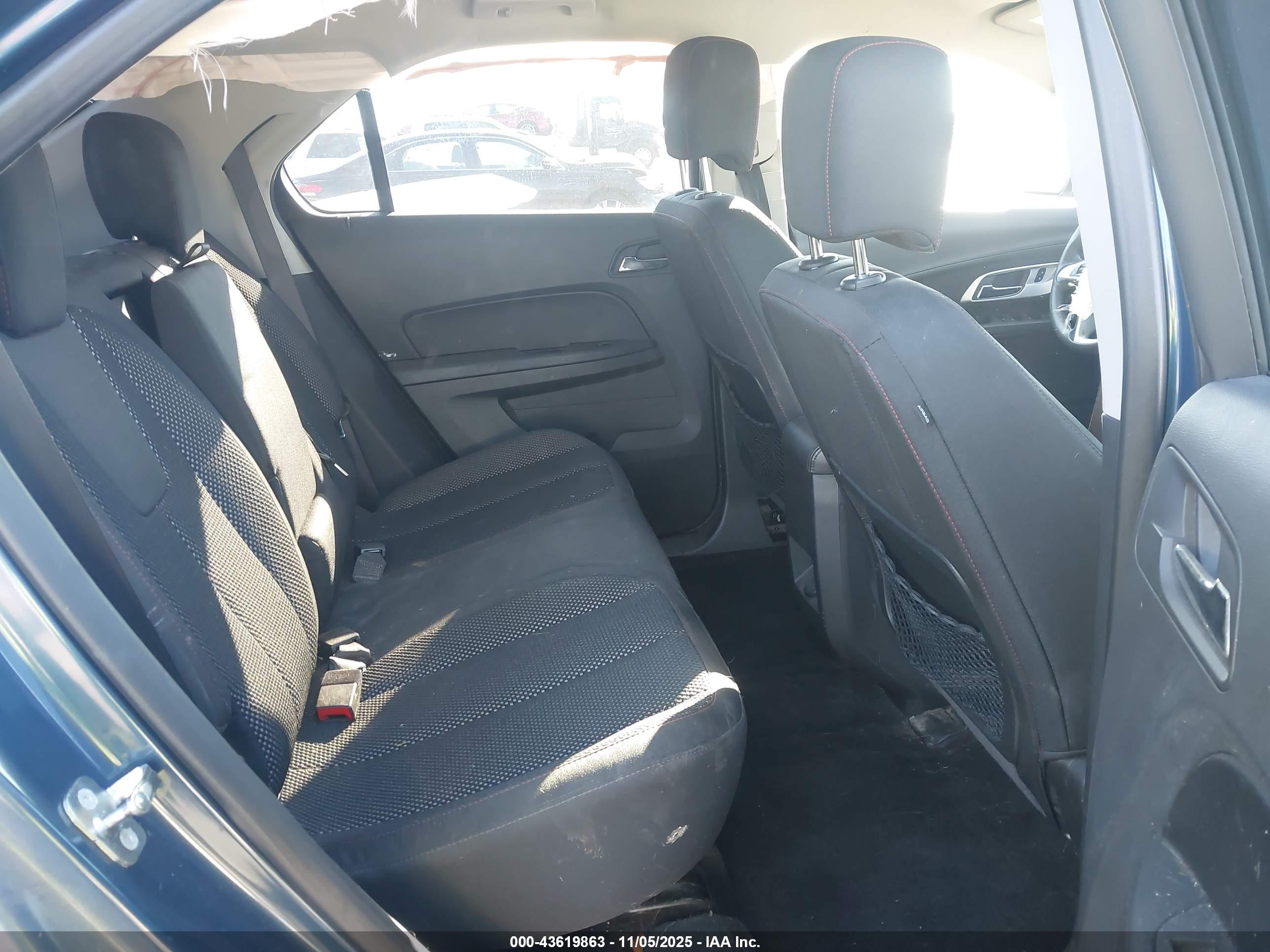 CHEVROLET EQUINOX image 8