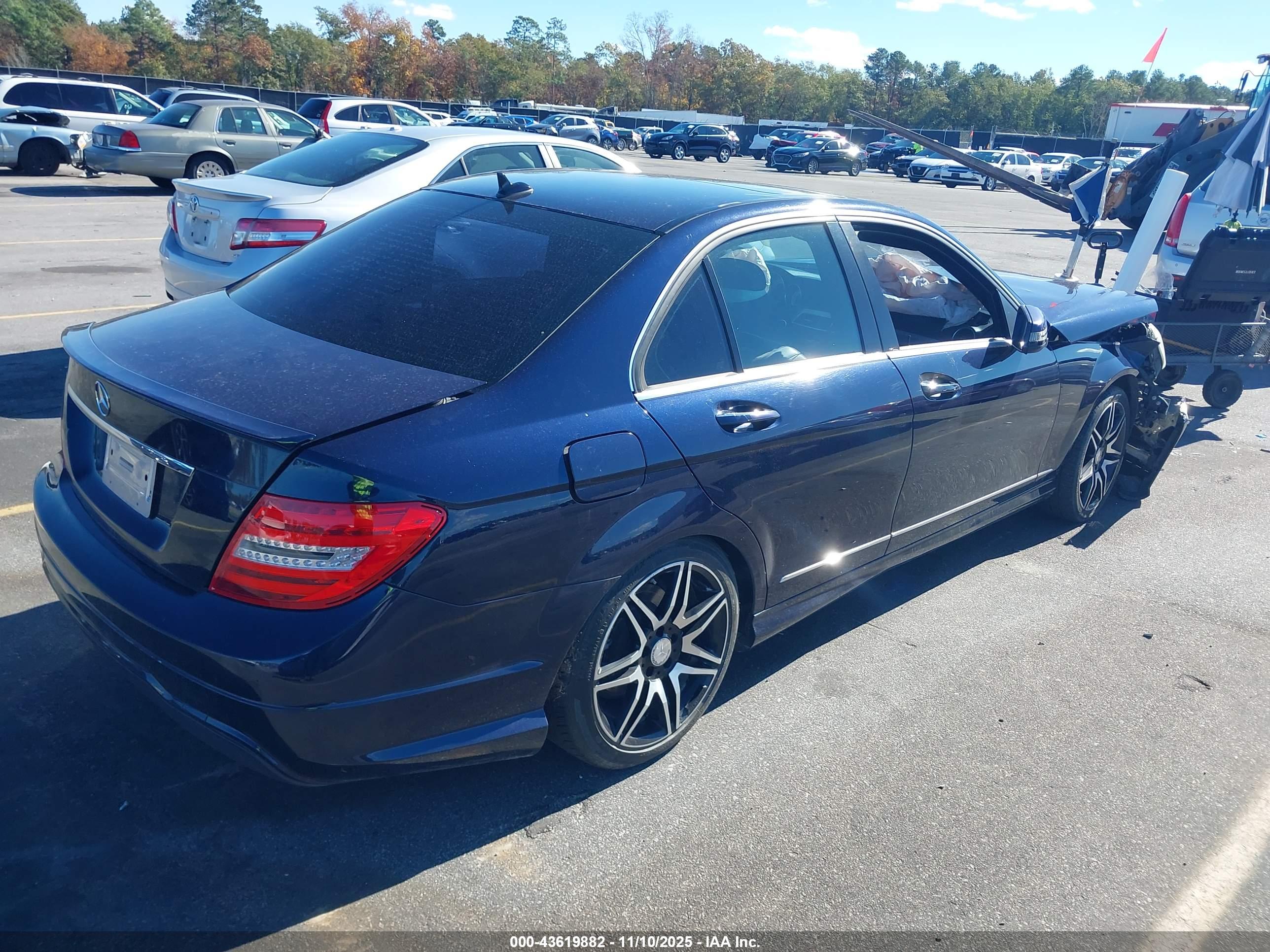 MERCEDES-BENZ C image 4