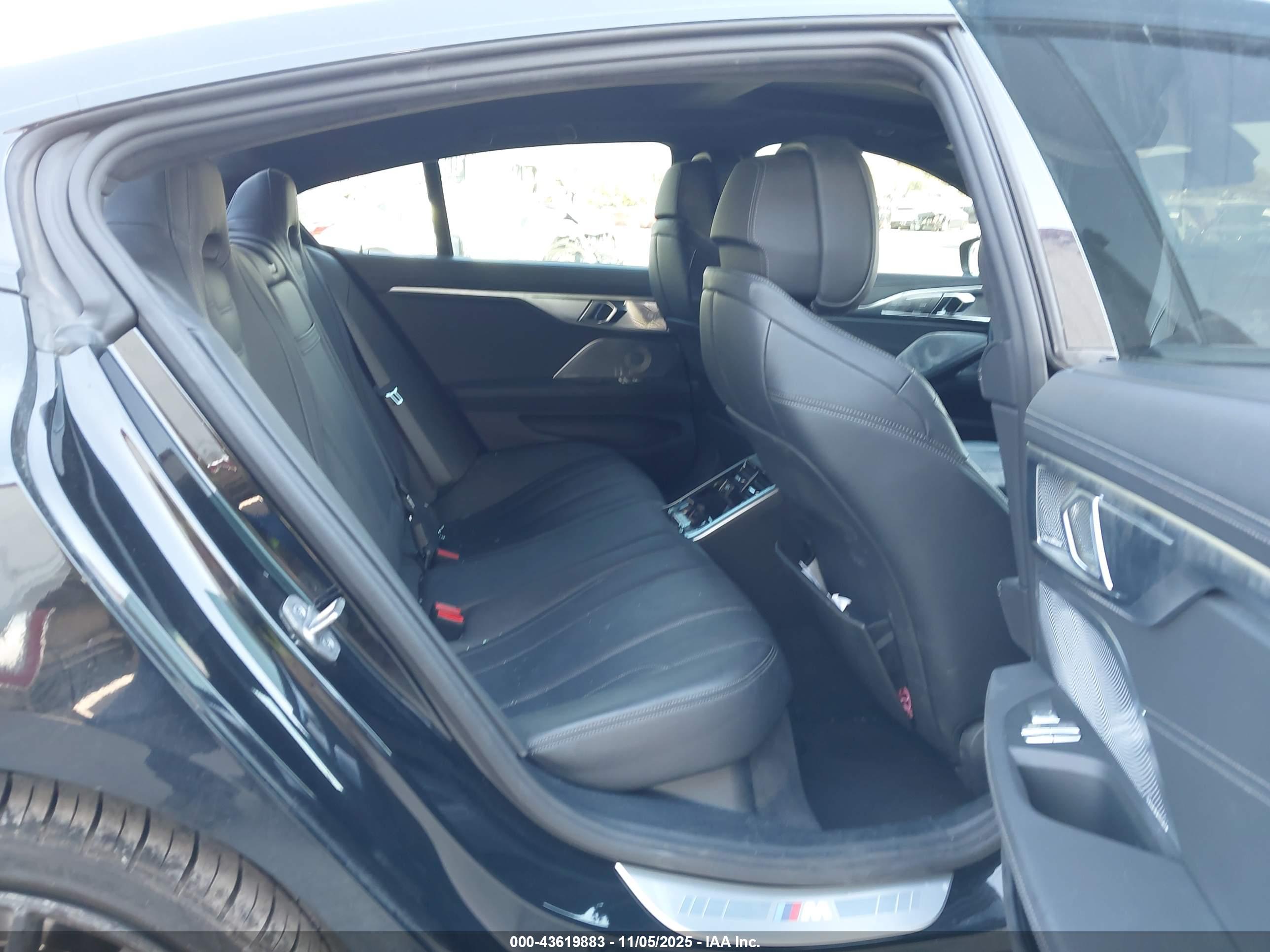 BMW M850I image 8