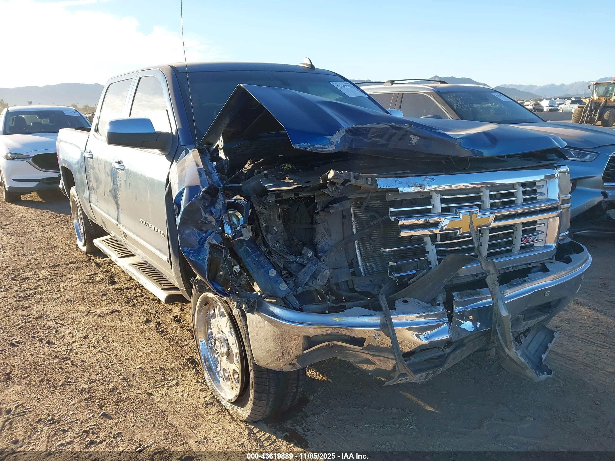 CHEVROLET SILVERADO image 6