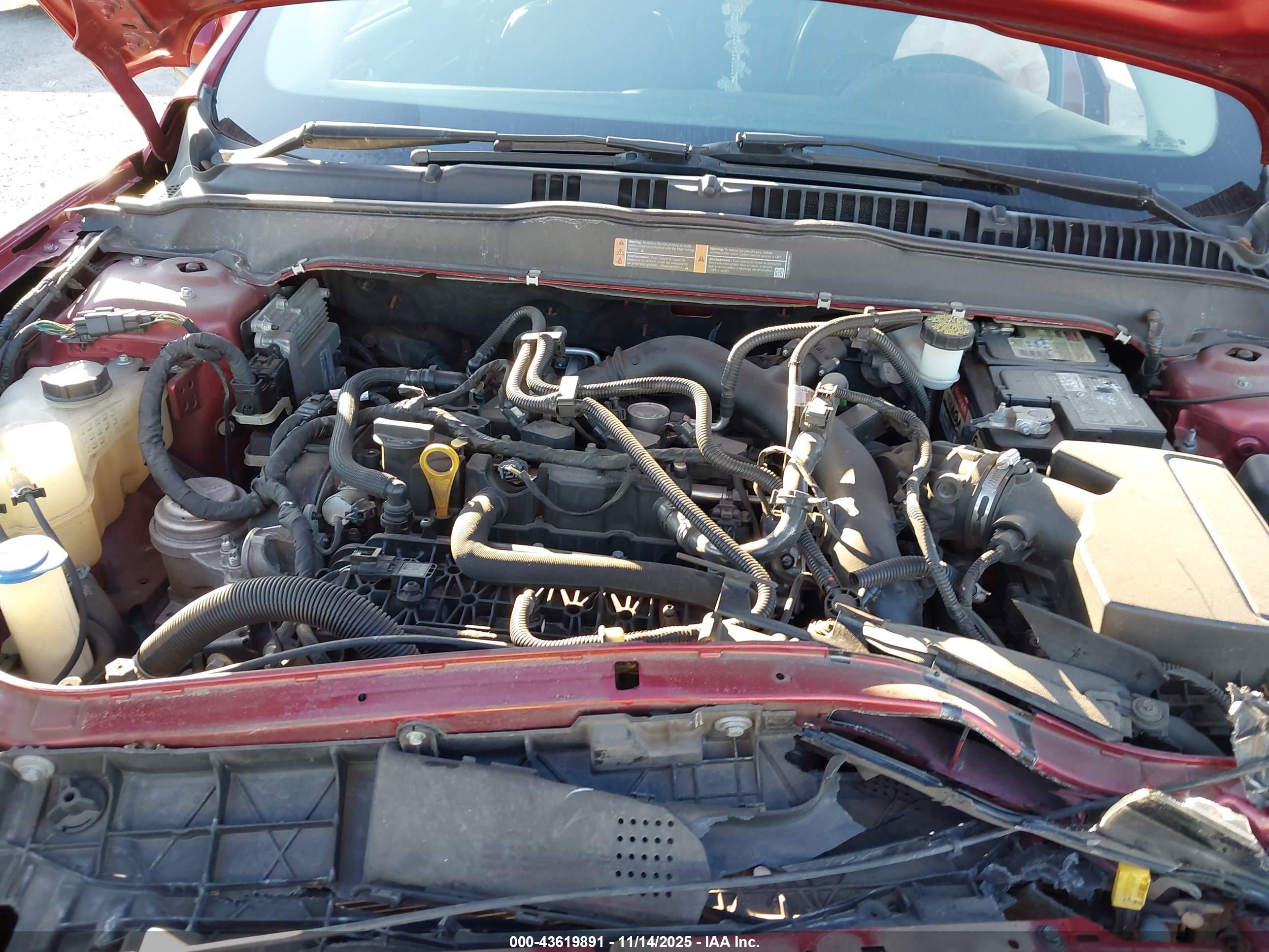 FORD FUSION image 10
