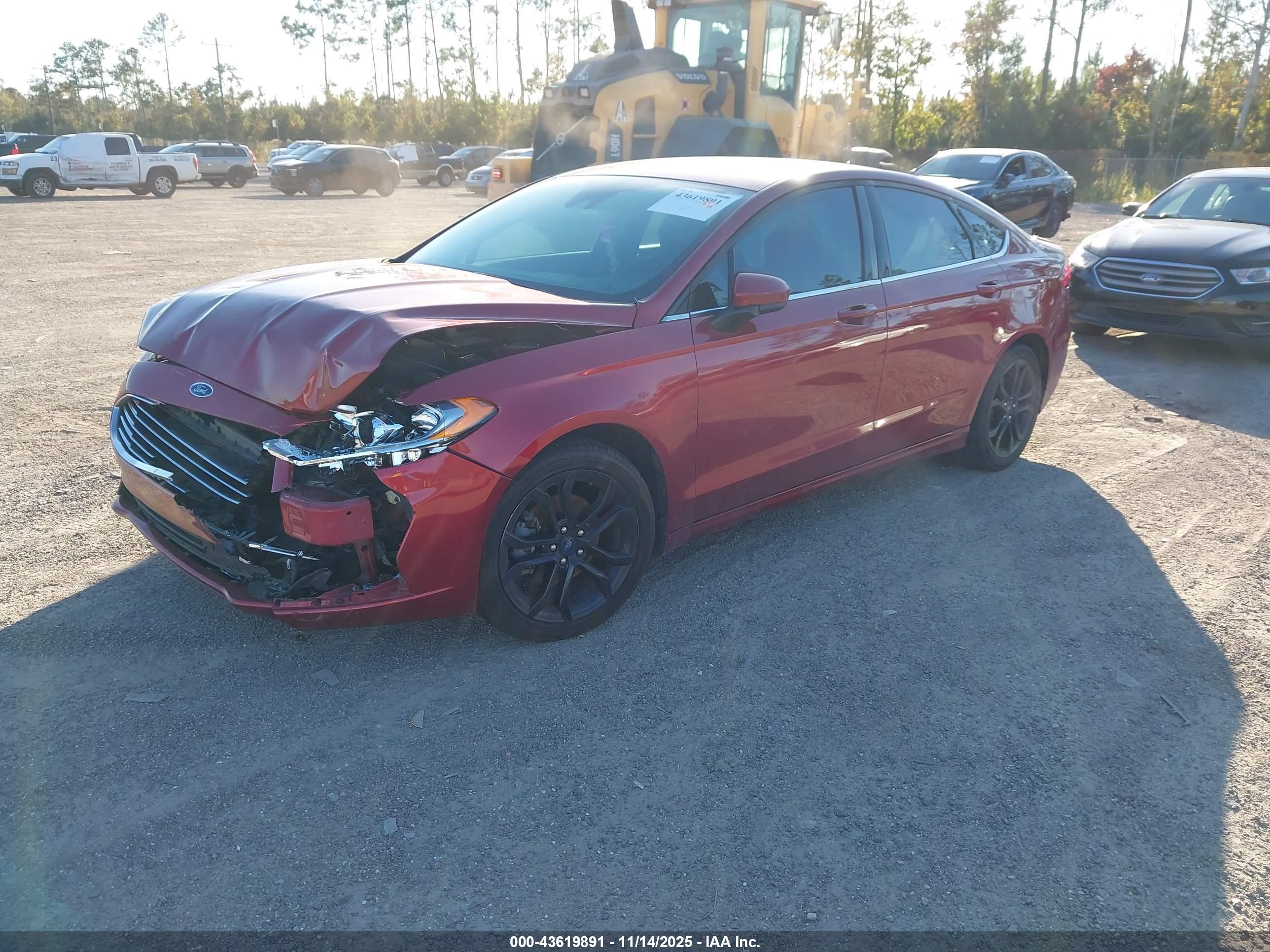 FORD FUSION image 2