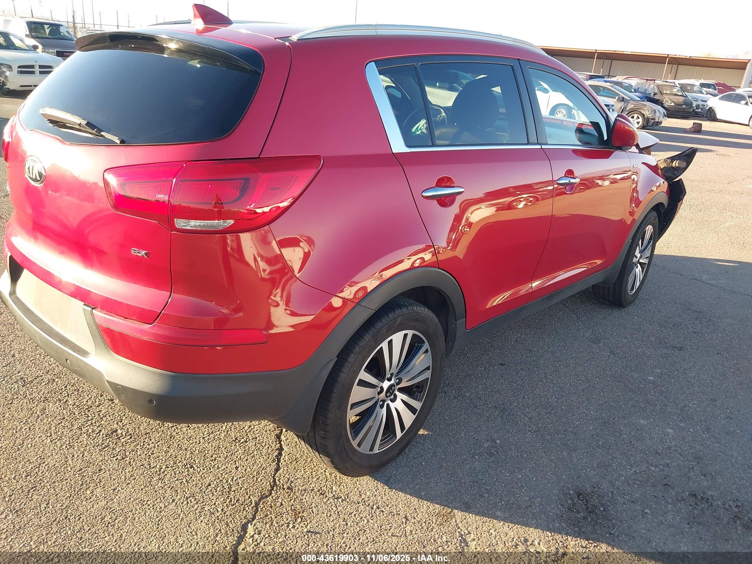 KIA SPORTAGE image 4