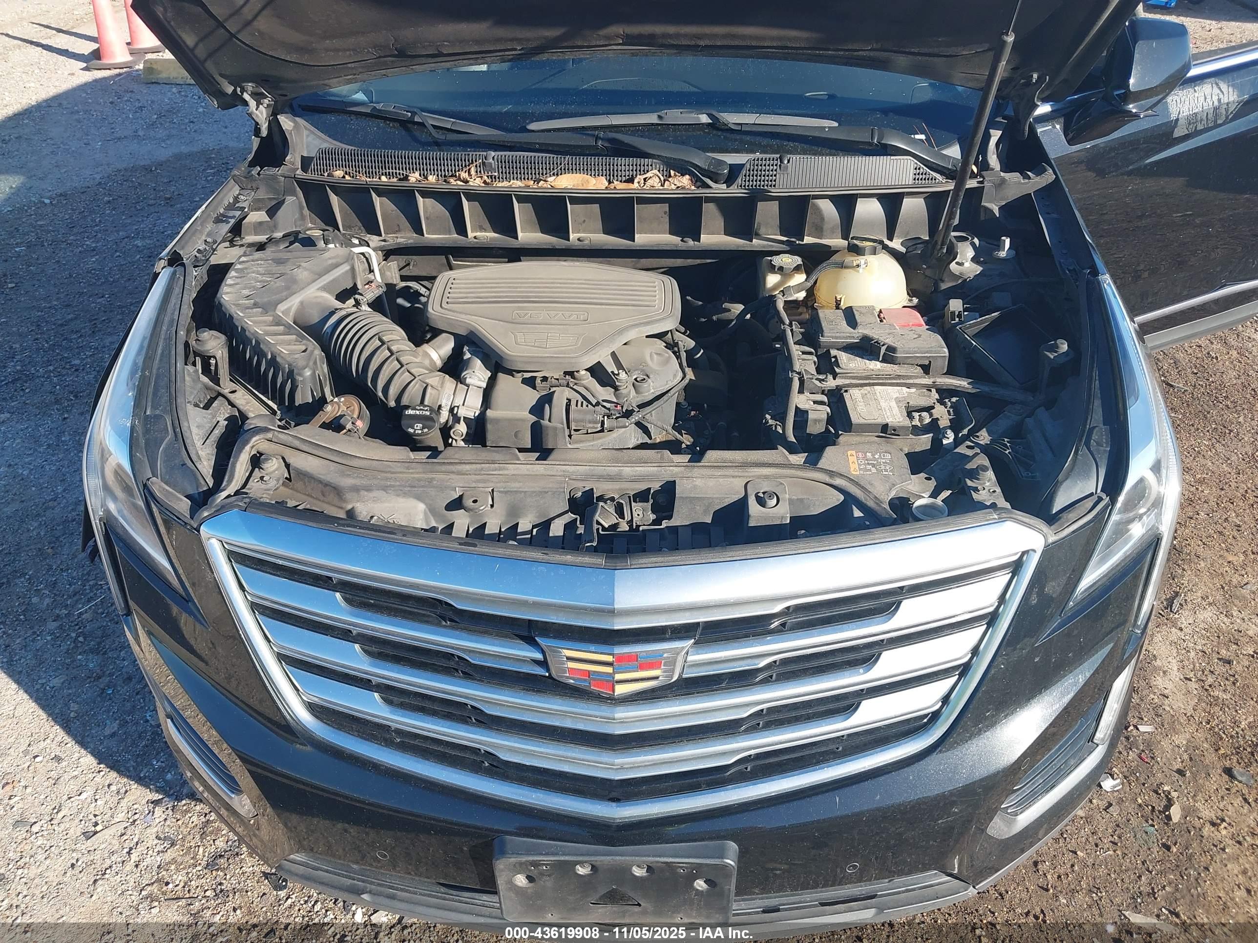 CADILLAC XT5 image 10