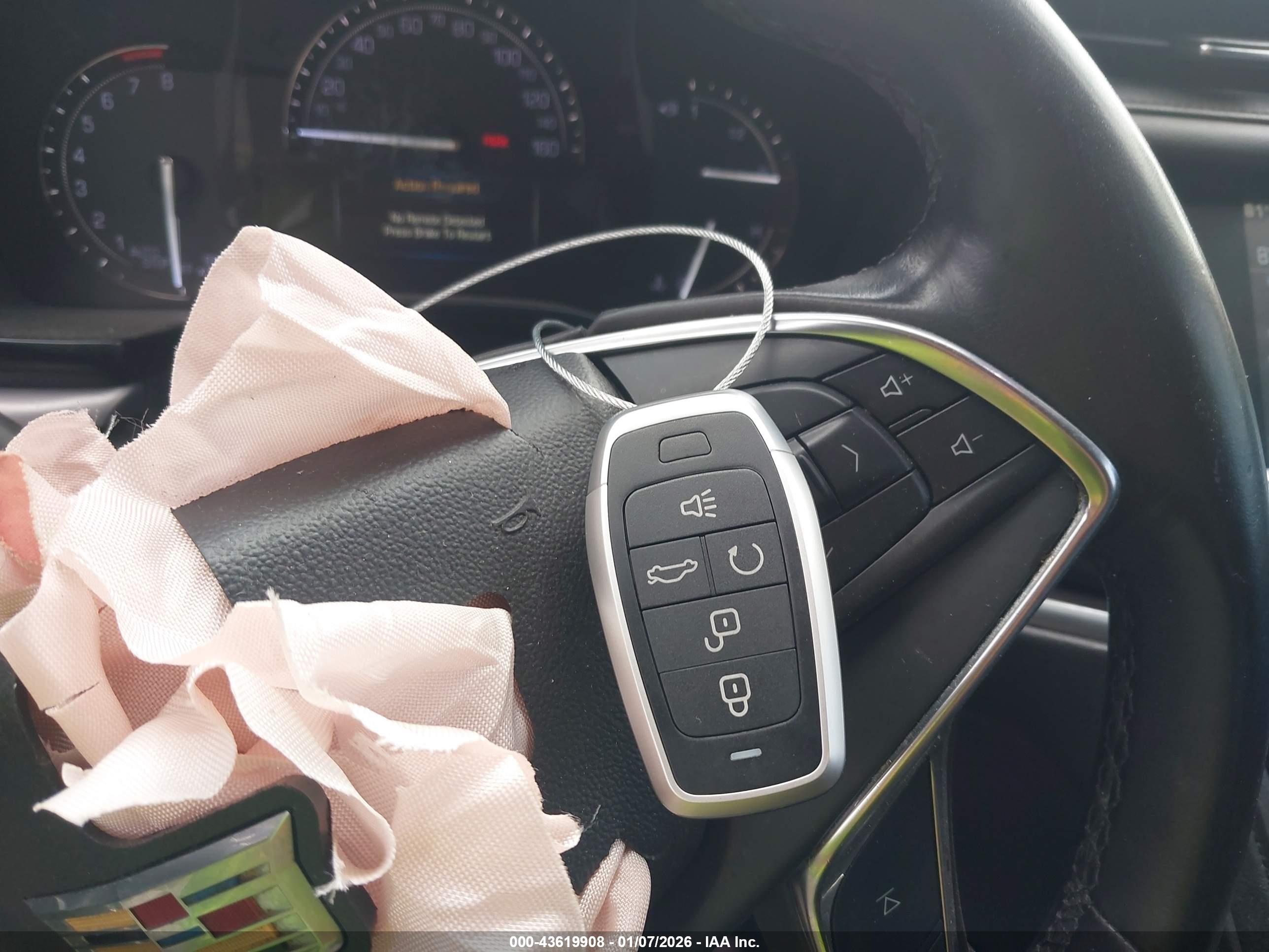 CADILLAC XT5 image 11